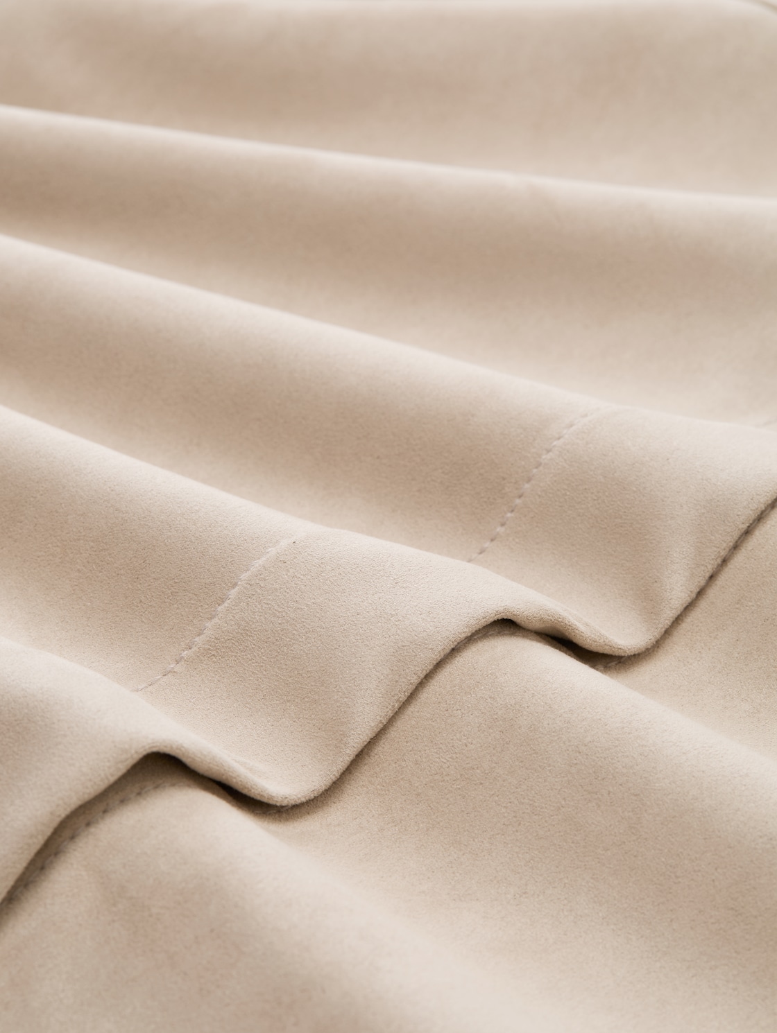 Overshirt in Wildleder-Optik - soft taupe grey - Material-Ansicht