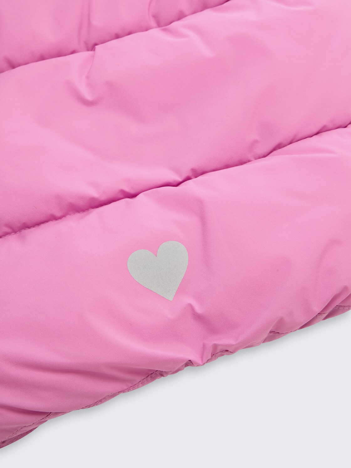 Puffer-Weste mit Kapuze - flashy mauve - Detail-Model-Ansicht