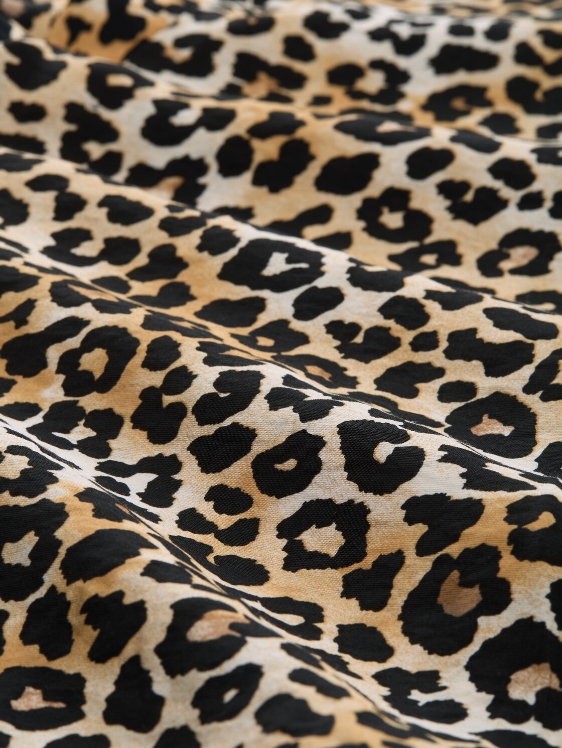 Loose Fit Bluse - leo print - Material-Ansicht