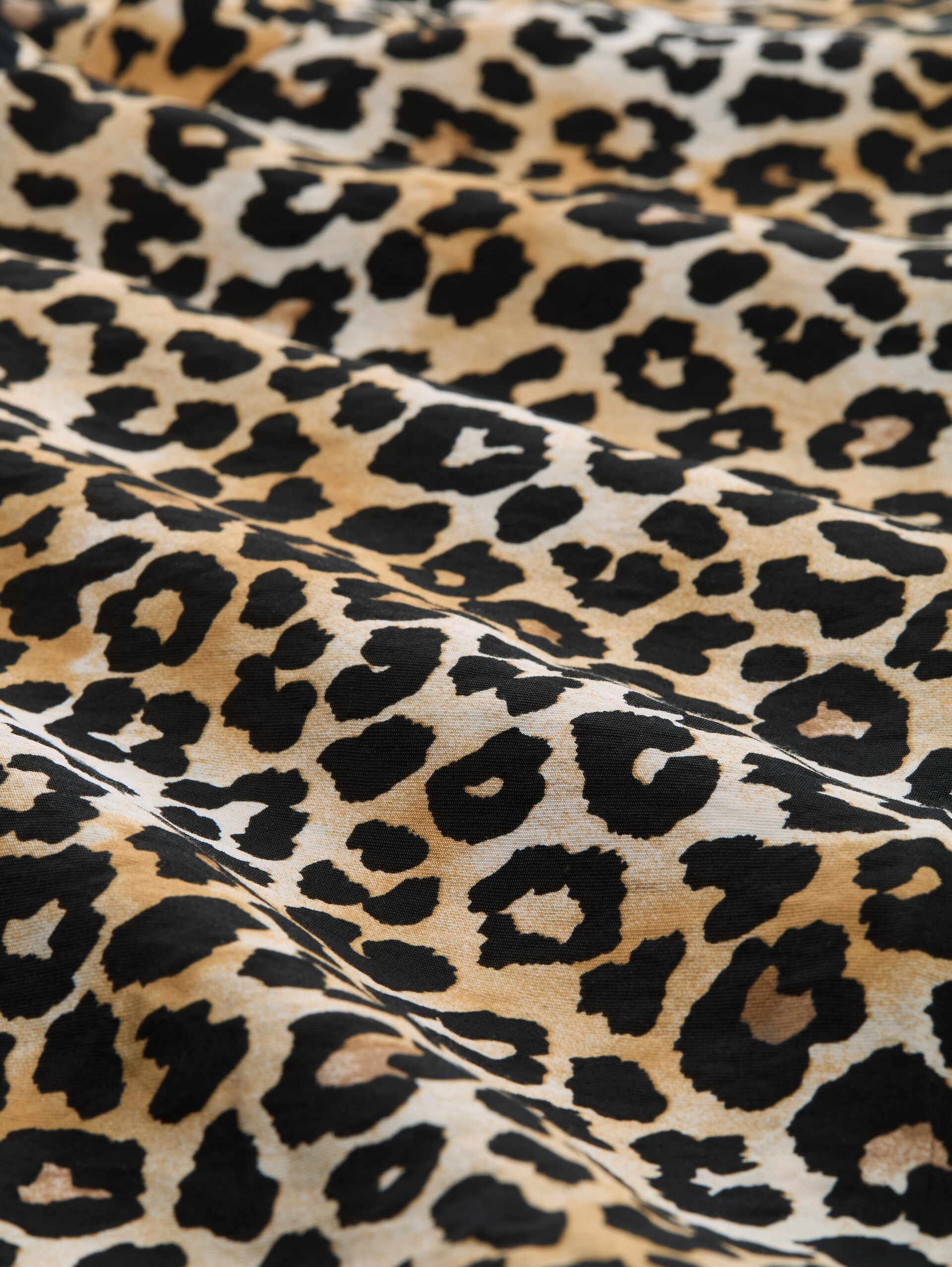 Loose fit blouse - leo print - Material view