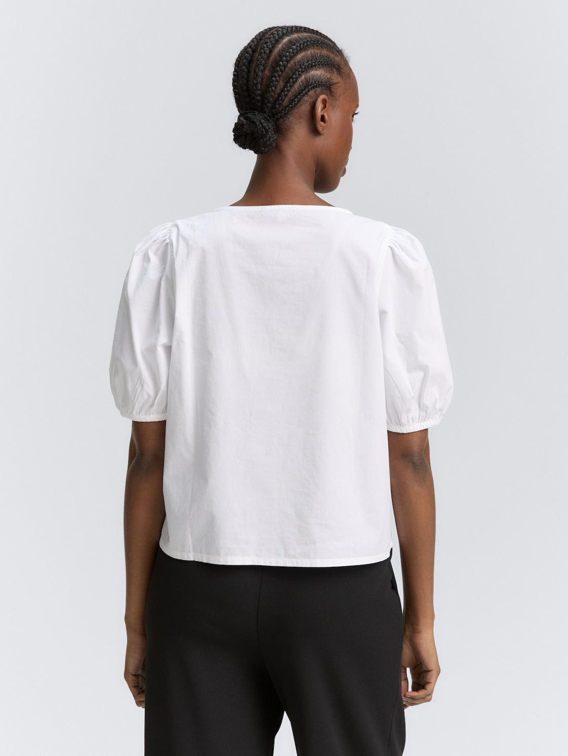 Poplin blouse with bow detail - White - Neckline model-back view