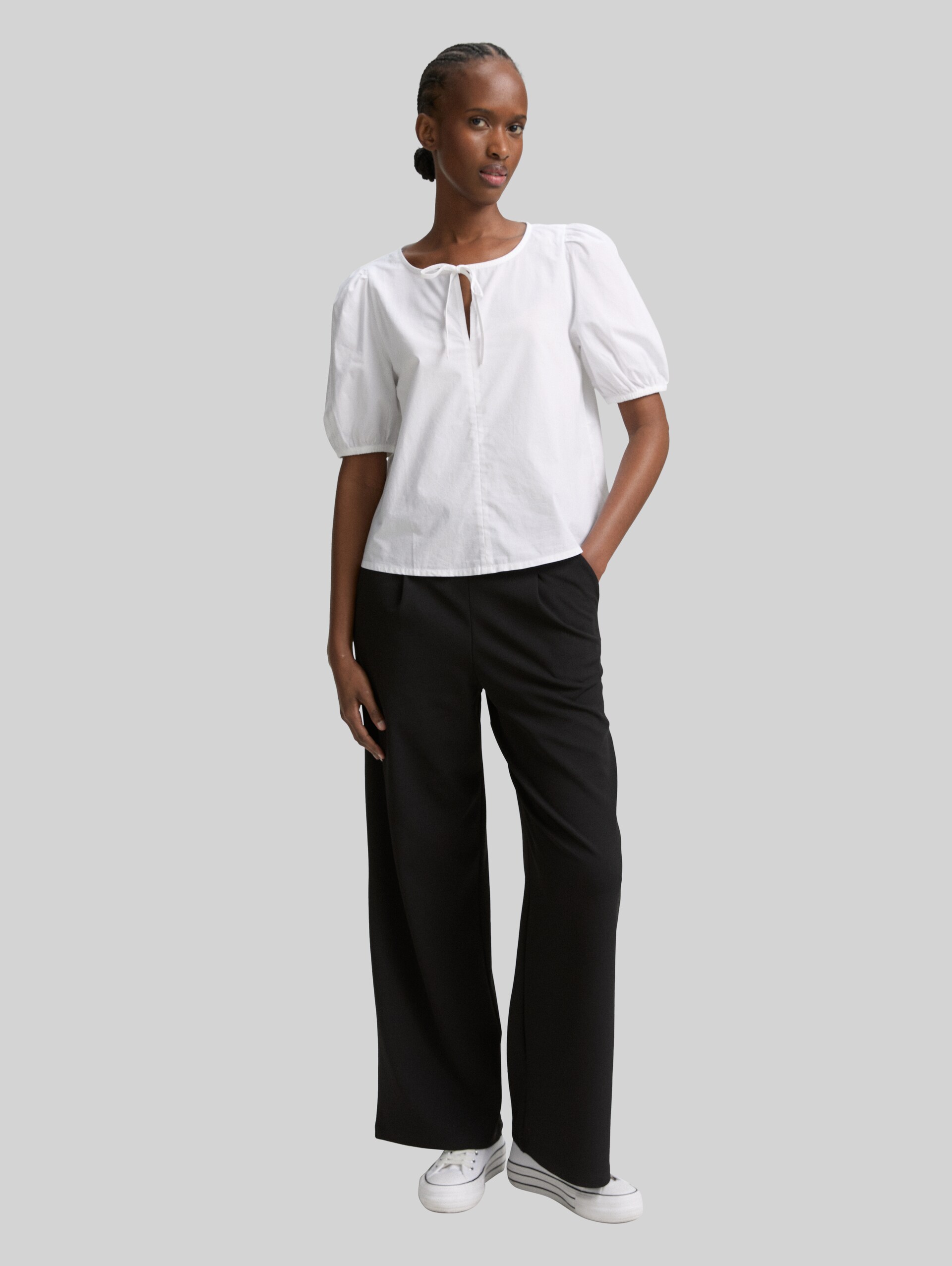 Poplin blouse with bow detail - White - Model front view
