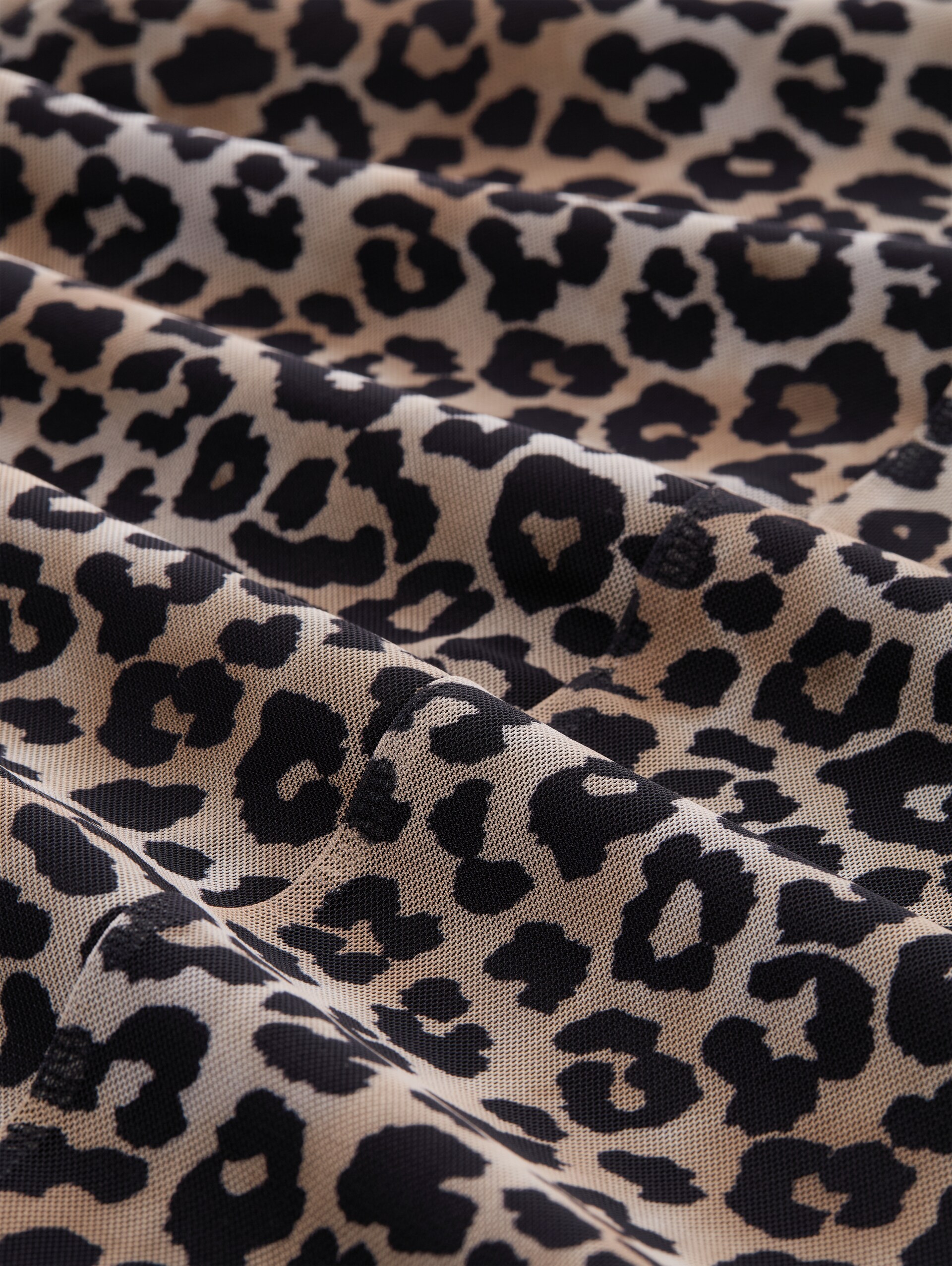 Mesh Midi-Kleid mit Muster - leo print - Material-Ansicht