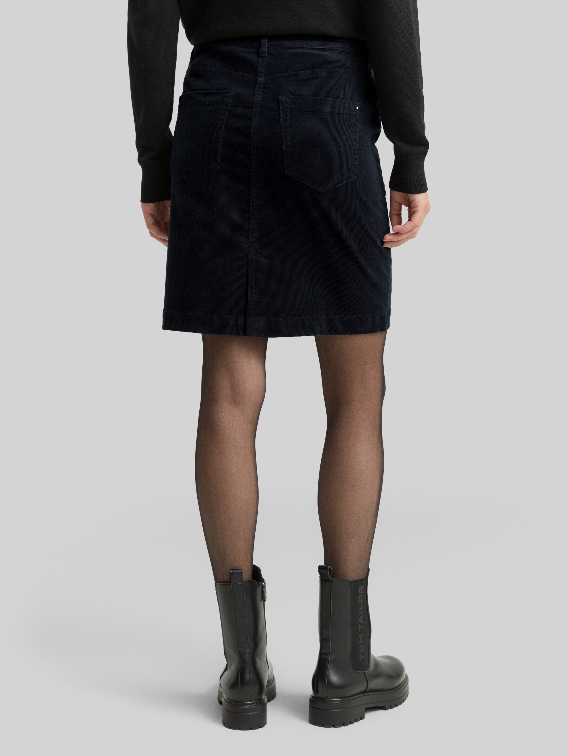 Corduroy skirt with drawstring - Lunar Eclipse - Neckline model-back view