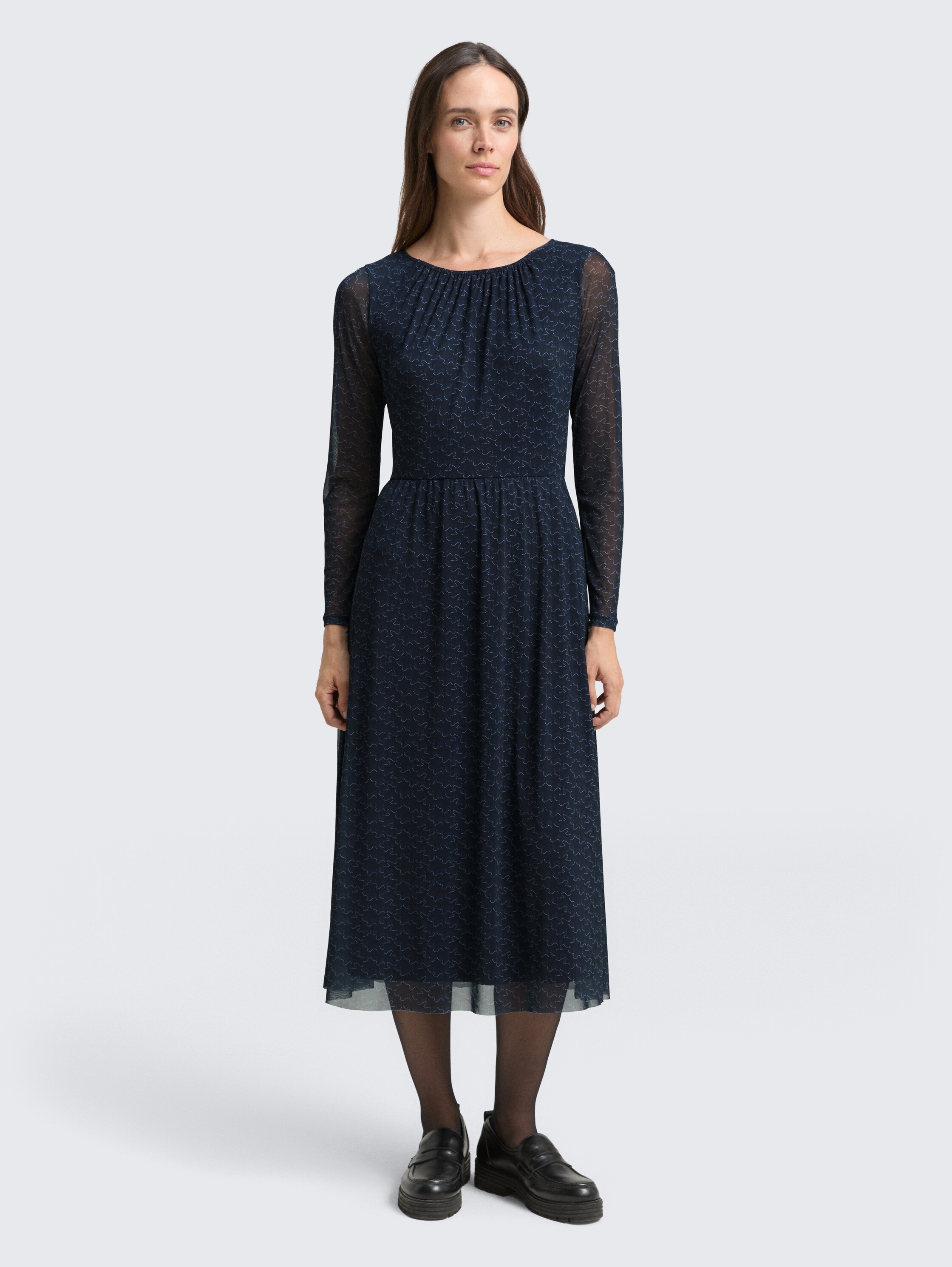 Midi-Meshkleid mit Muster - small_blue_wave_print - 