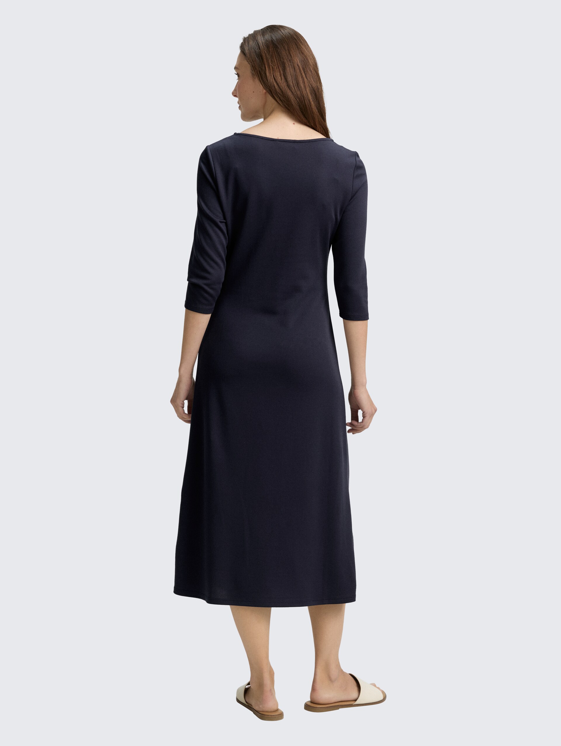 Jersey Midi-Kleid mit Knoten-Detail - Lunar Eclipse - Model-Rückansicht