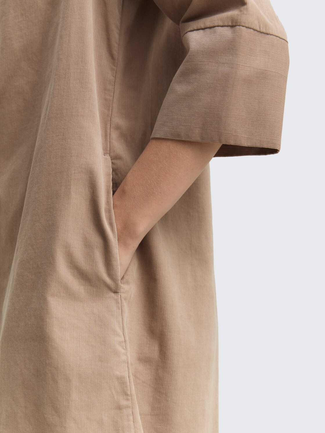 Corduroy dress with collar - soft taupe grey - Detail model view