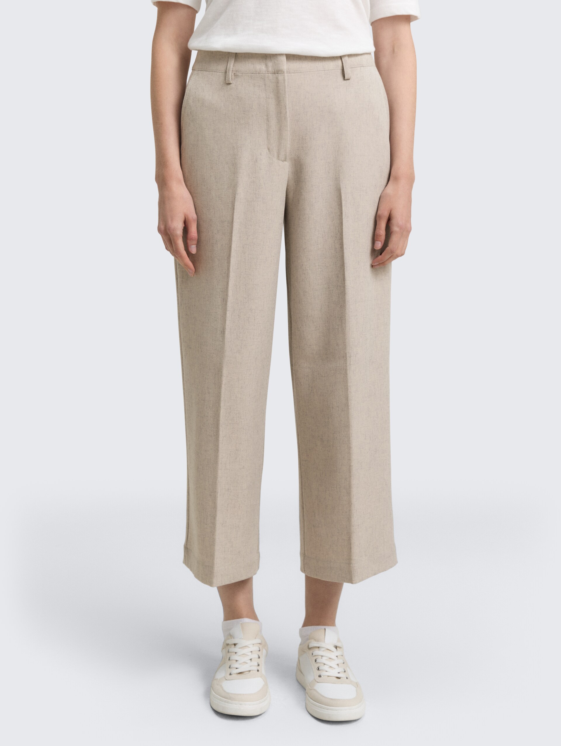 Culotte Hose mit Bügelfalte - taupe black structure - Ausschnitt Model-Vorderansicht