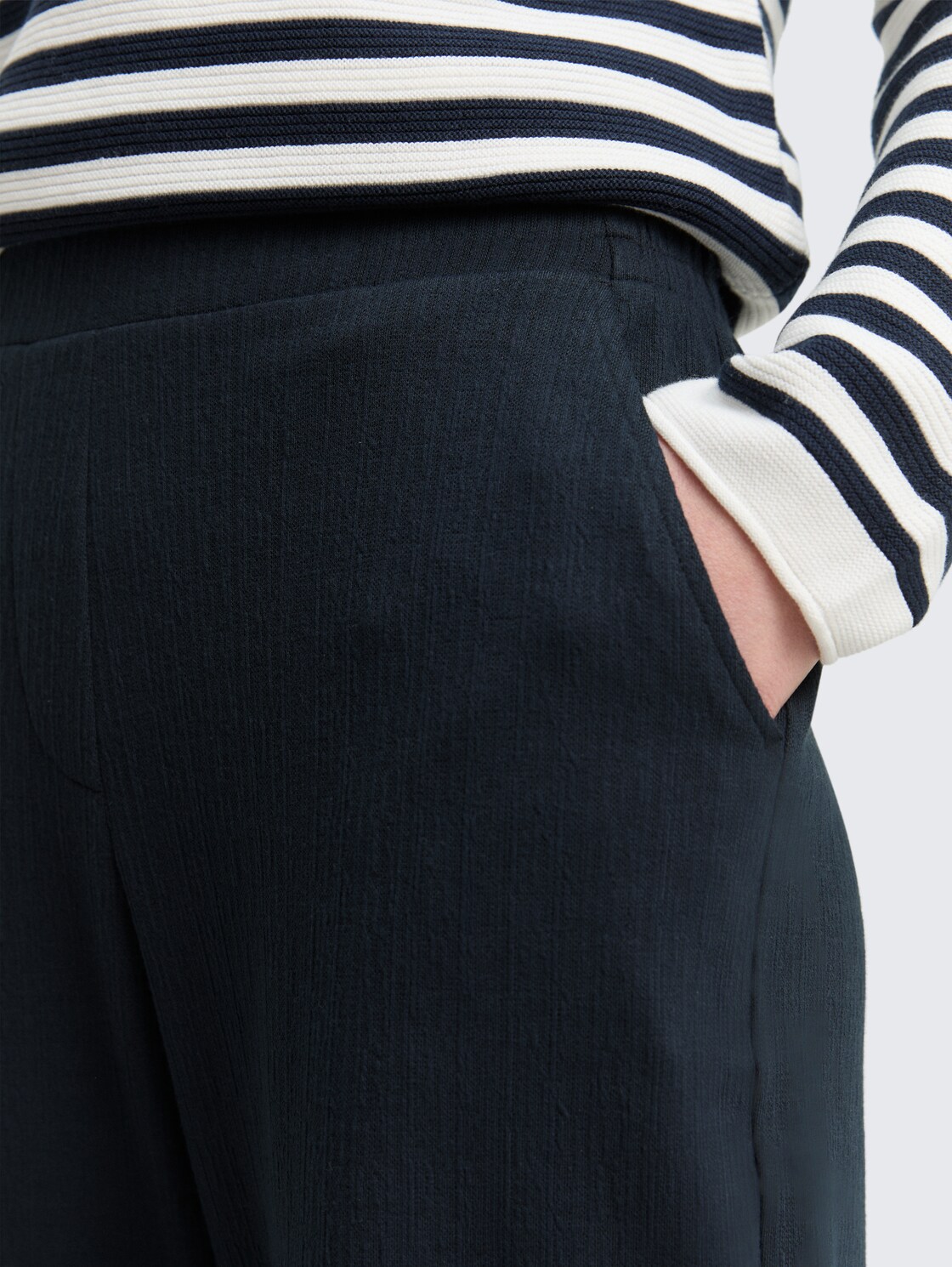 TTLEA Loose Straight Hose - Lunar Eclipse - Detail-Model-Ansicht