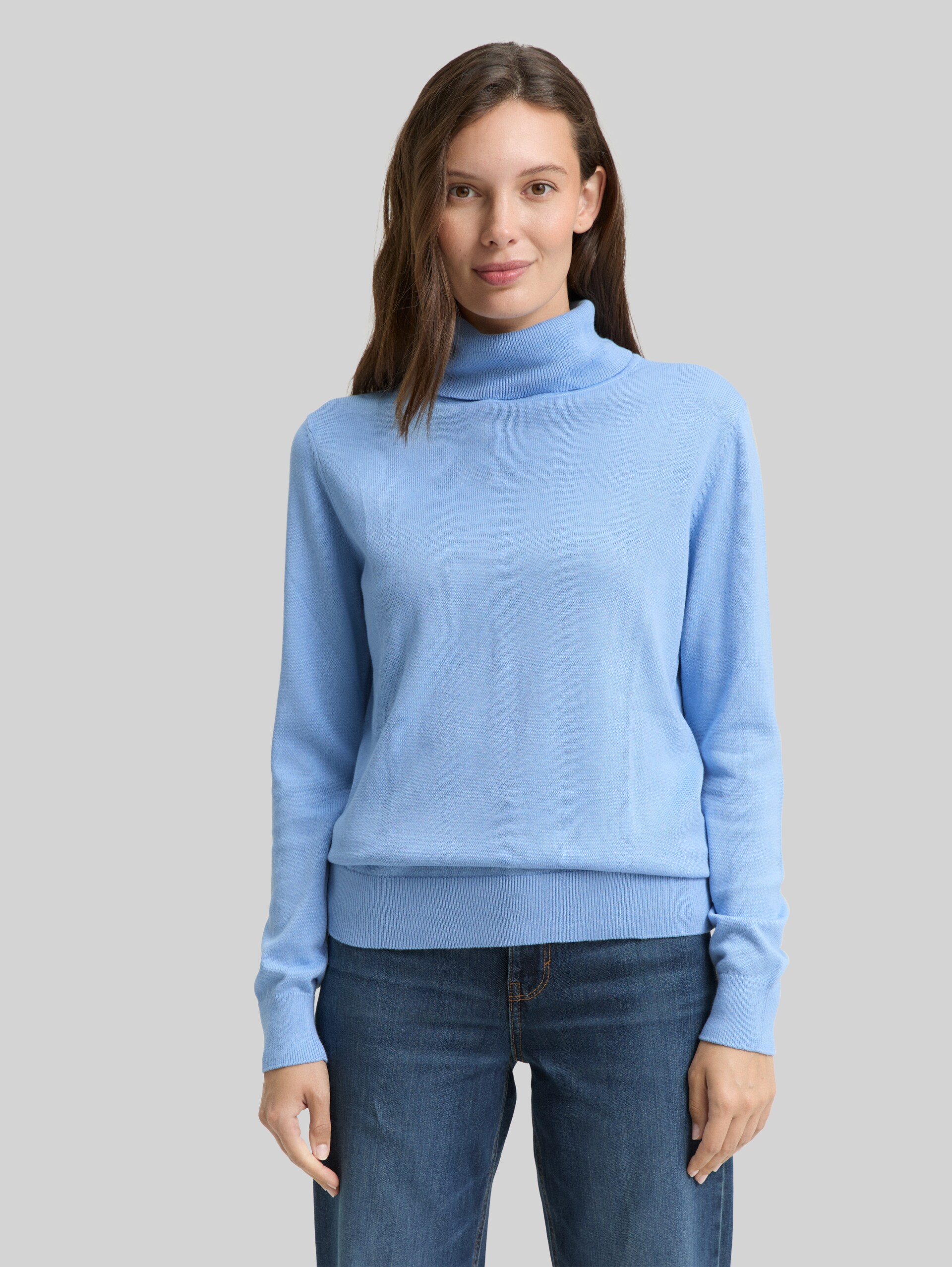 Basic Coltrui - light fjord blue - Nek model vooraanzicht