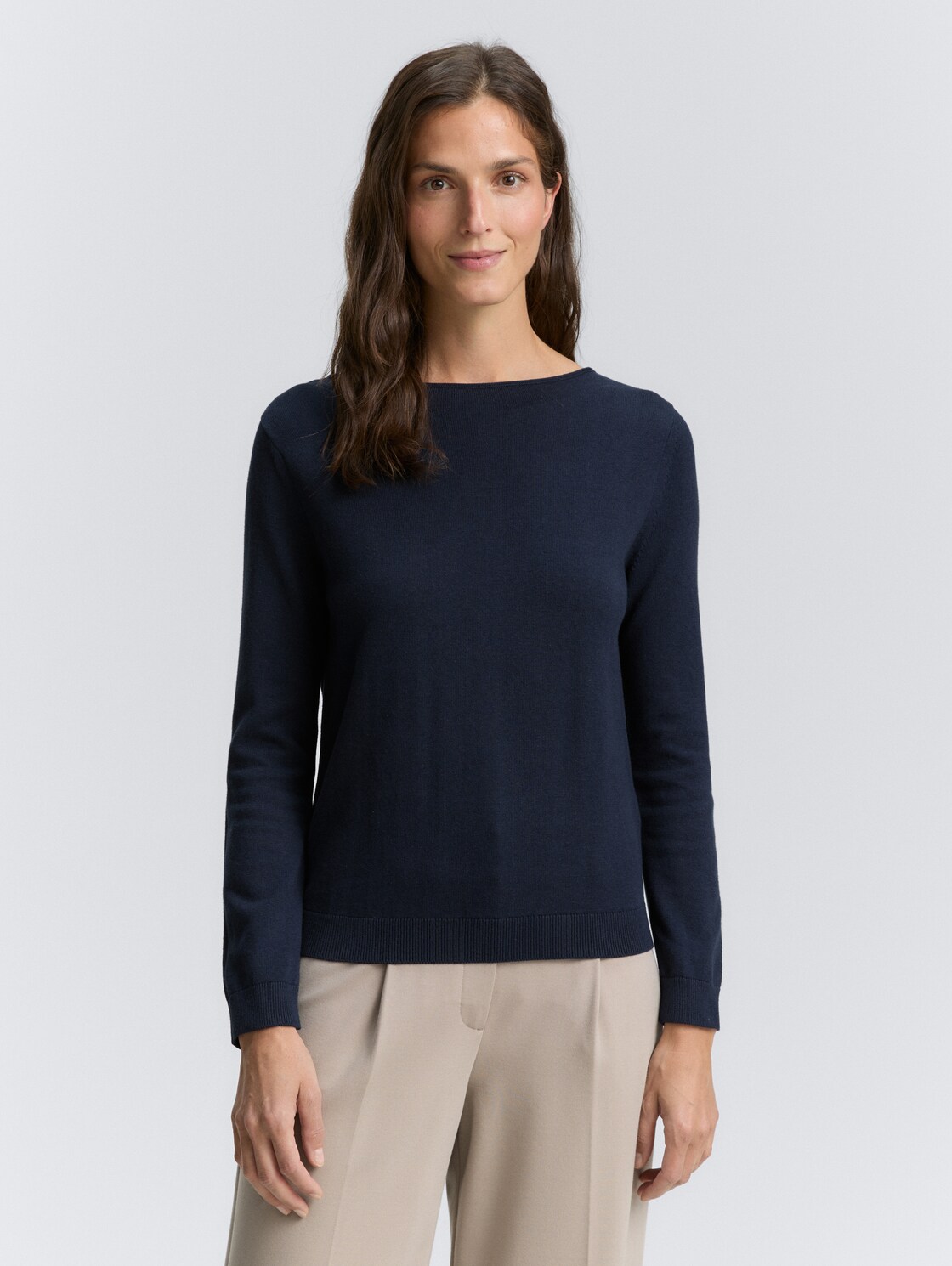 Strickpullover mit U-Boot-Ausschnitt - sky captain blue - Ausschnitt Model-Vorderansicht