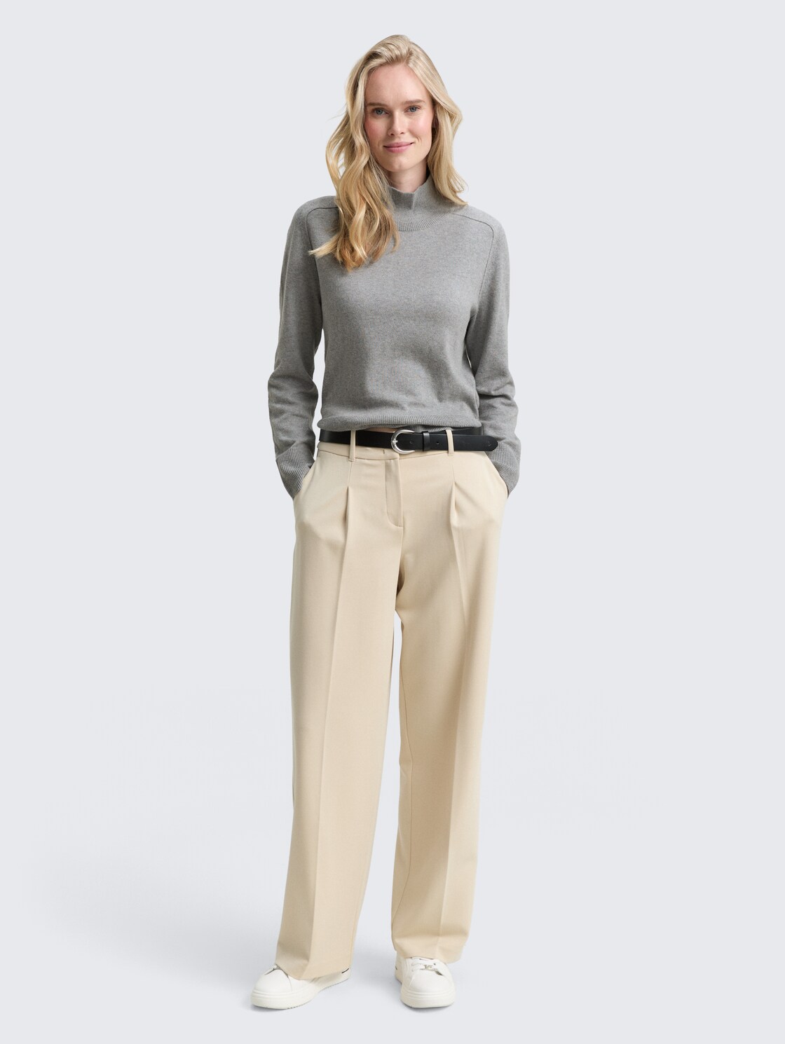 Strickpullover mit Kaschmir-Anteil - medium silver grey melange - Model-Vorderansicht