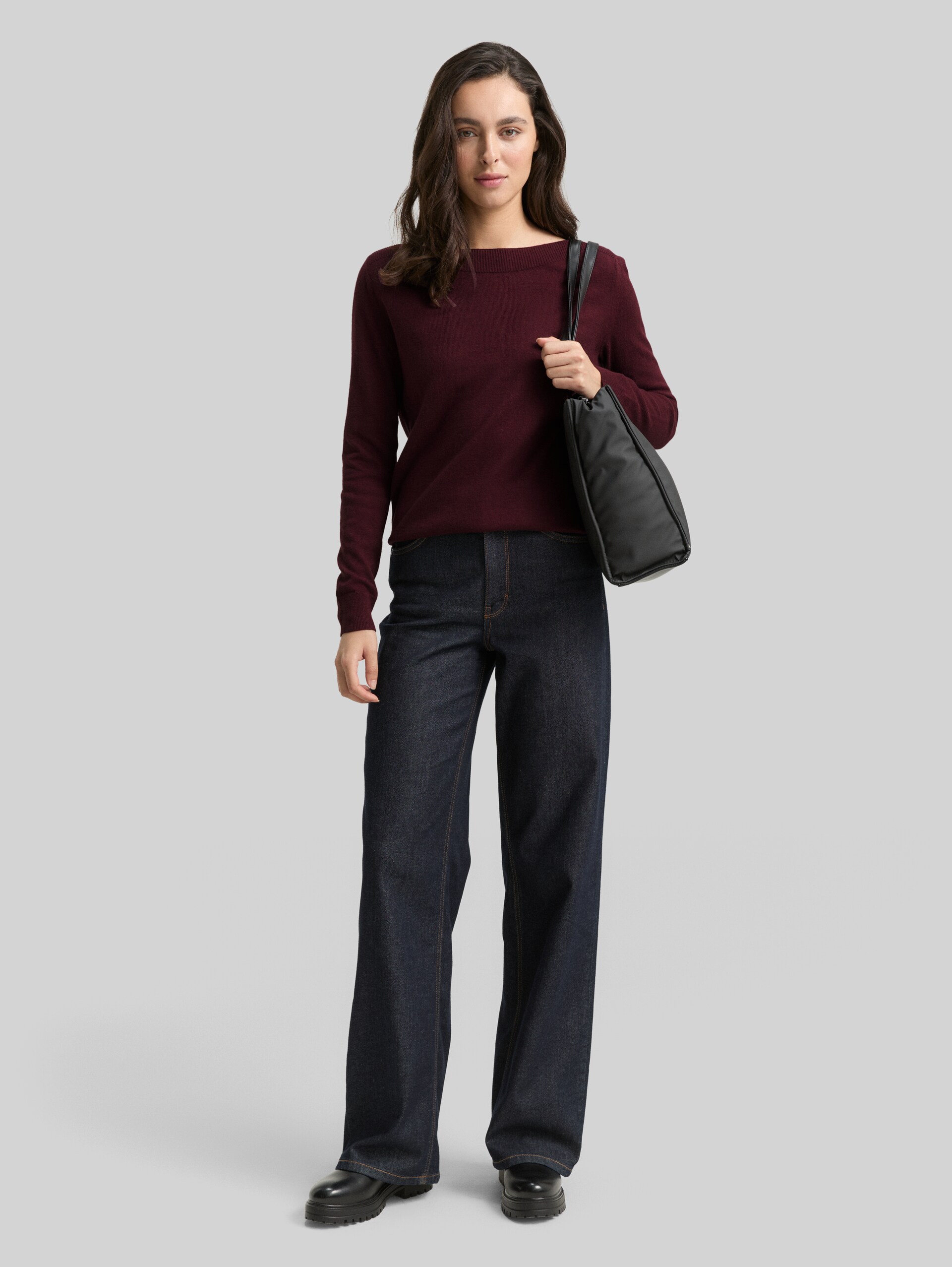 Knitted jumper with cashmere blend - Dark Red Mélange - Model front view