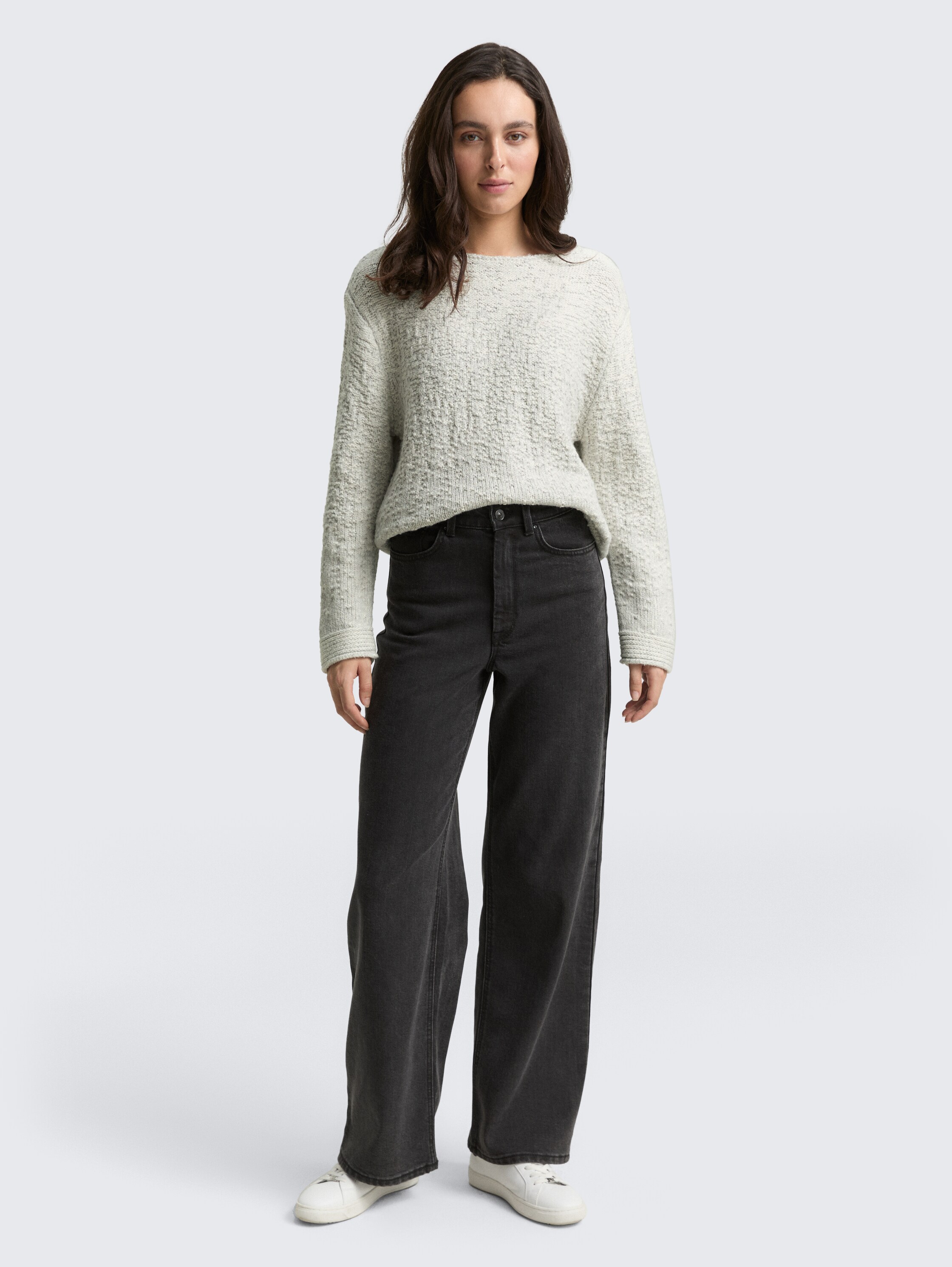 Gebreide trui met textuur - grey gradient knit - Model vooraanzicht