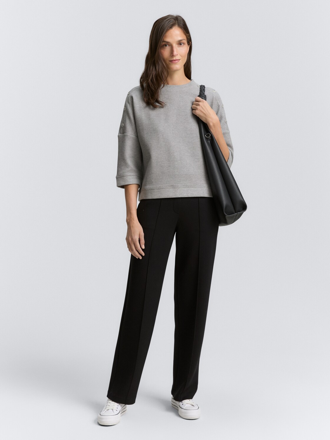 Sweatshirt mit Knopf-Details - medium silver grey melange - Model-Vorderansicht