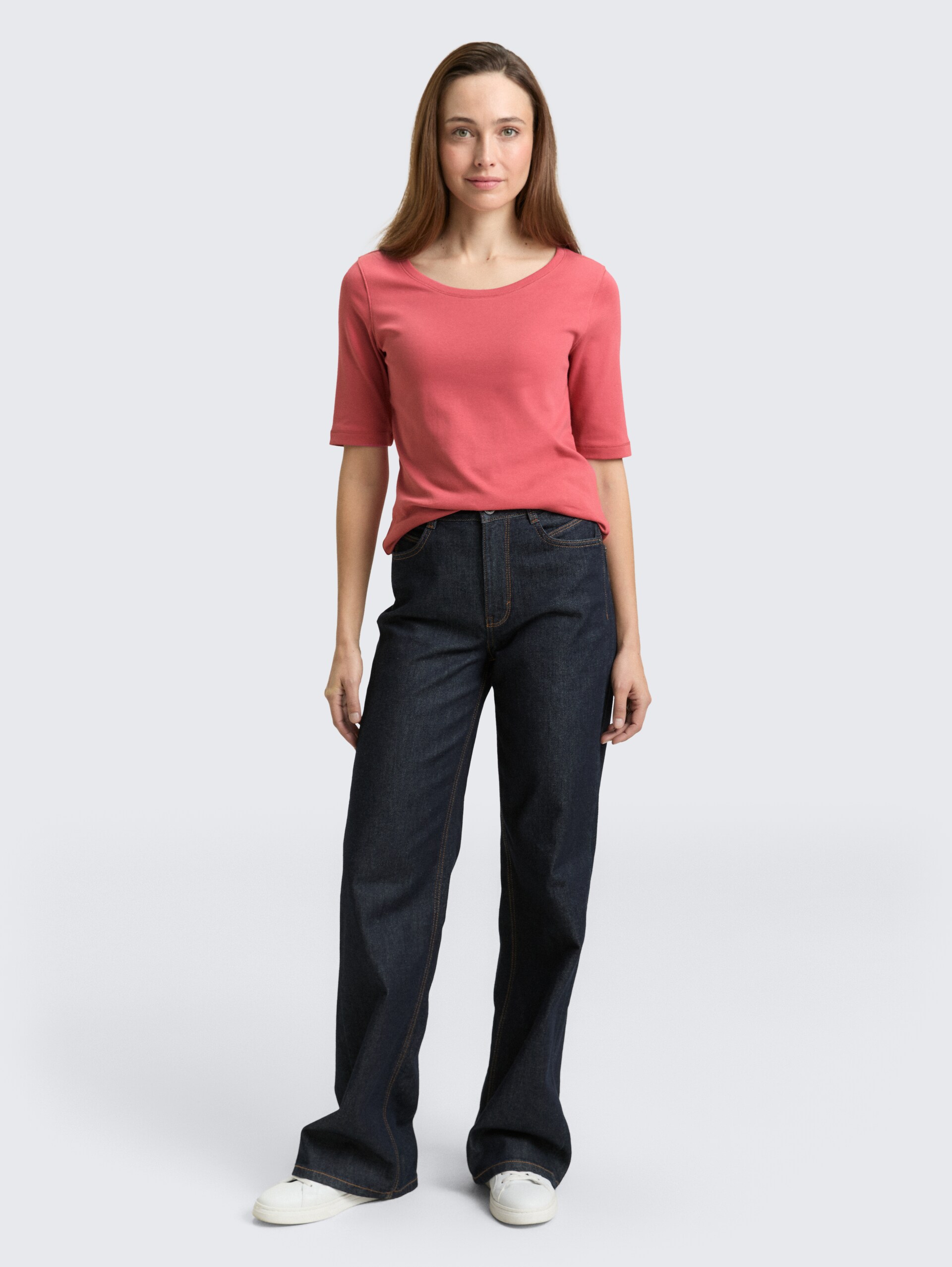 Basic T-shirt - cozy pink - Model front view