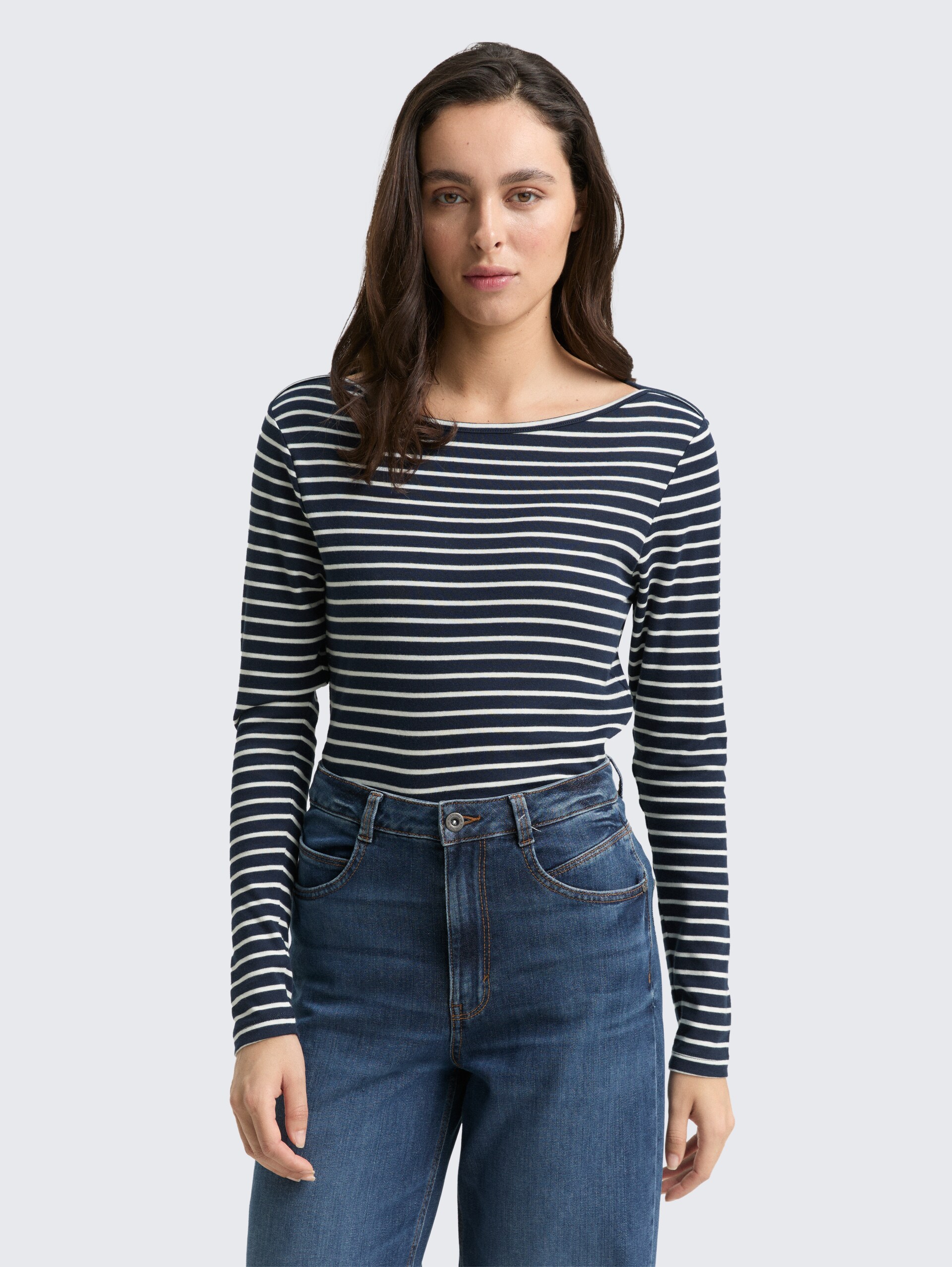 Langarmshirt mit Streifenmuster - navy offwhite tee stripe - Ausschnitt Model-Vorderansicht