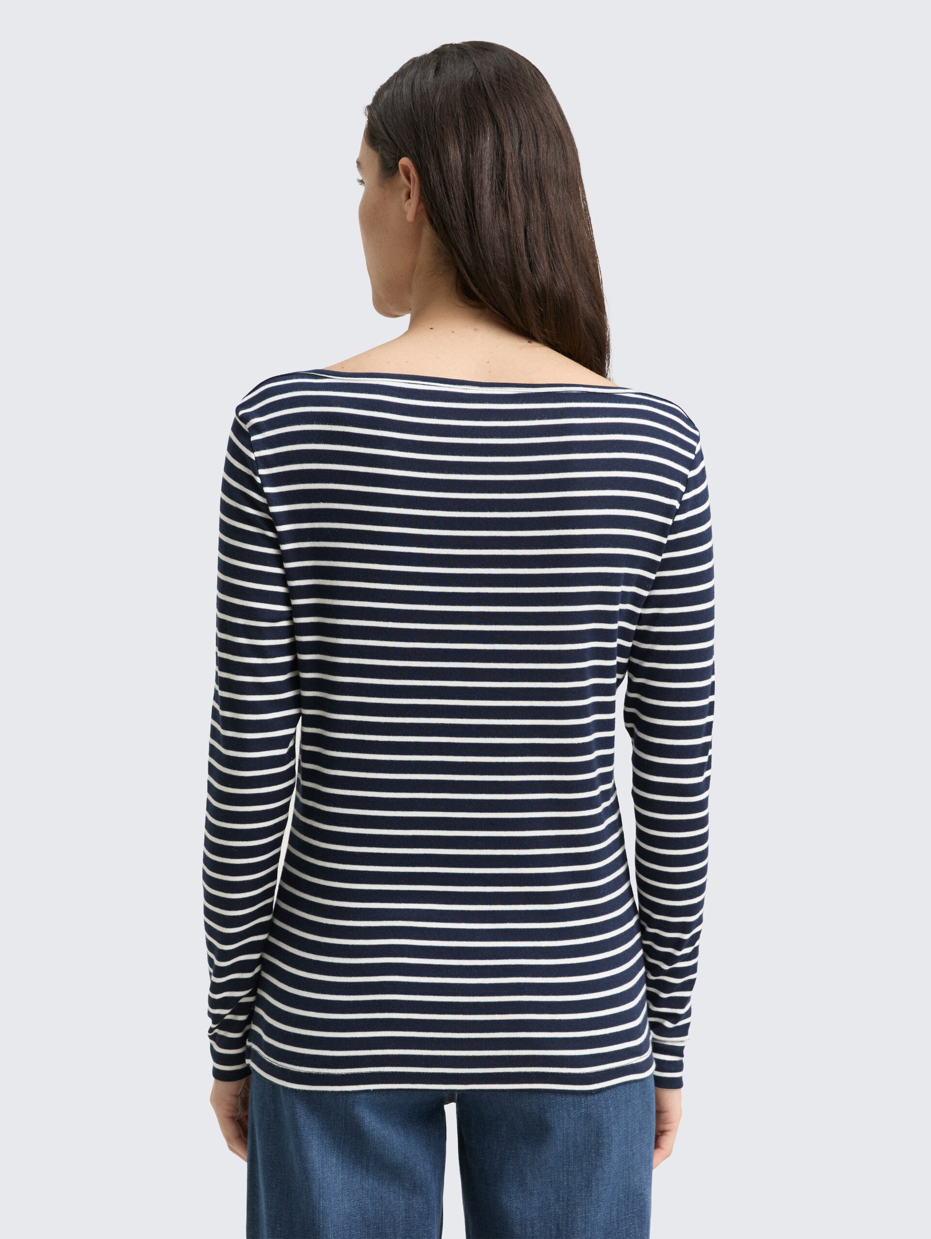 Langarmshirt mit Streifenmuster - navy offwhite tee stripe - Auschnitt Model-Rückansicht