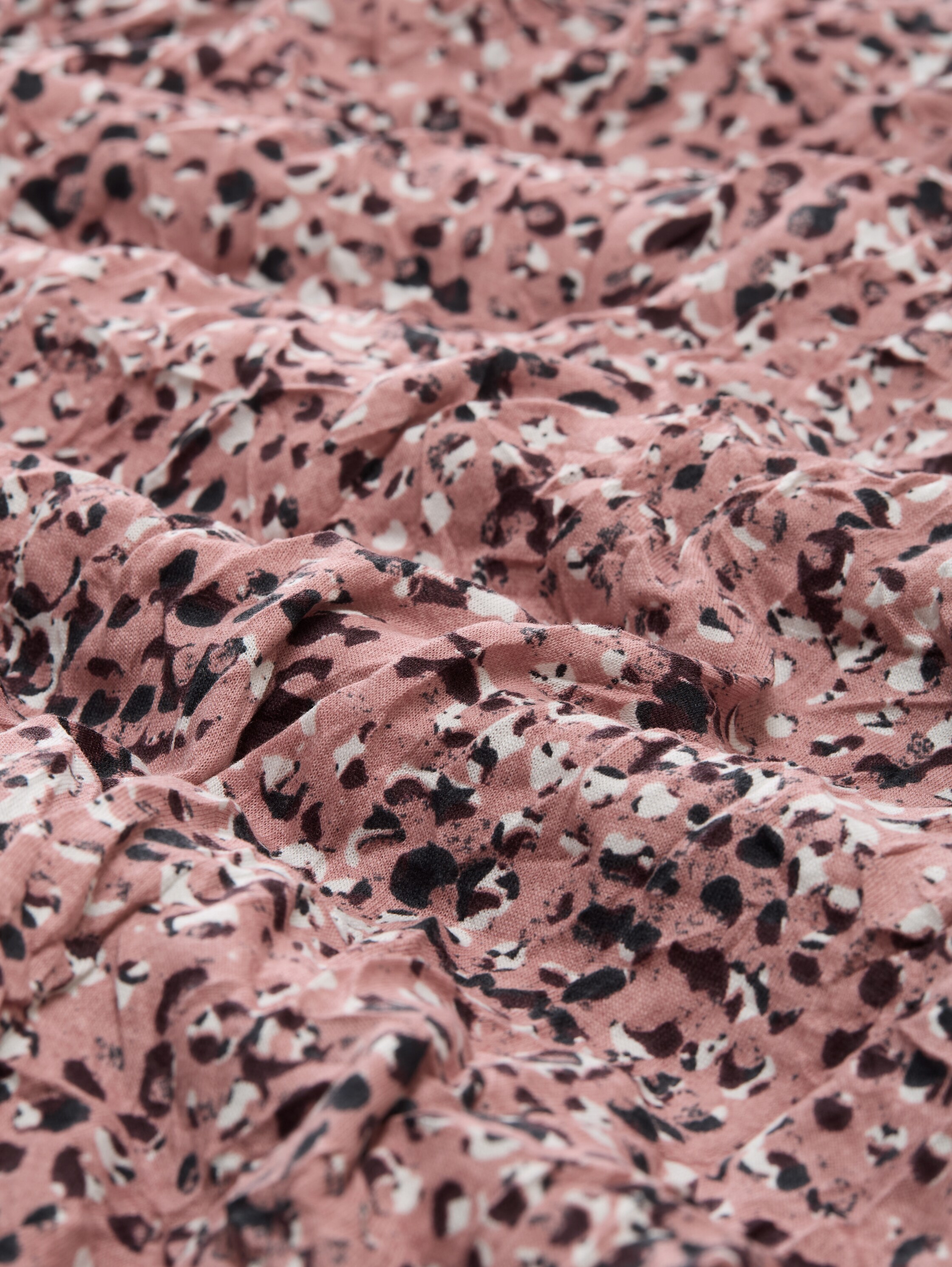 Crinkle Blusenshirt mit Muster - rose_abstract_dot_design - 
