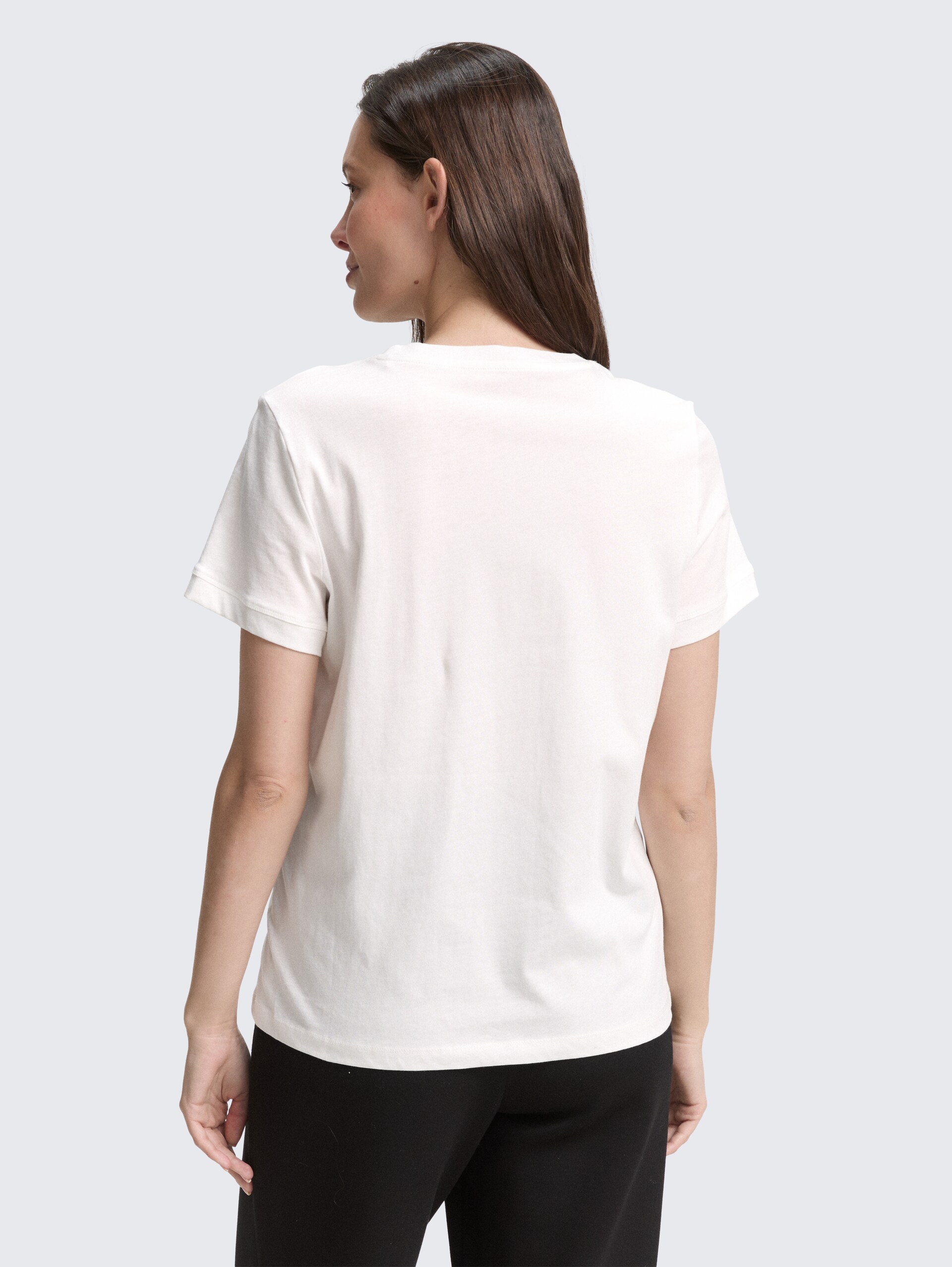 T-Shirt mit Logo-Print - Whisper White - Auschnitt Model-Rückansicht