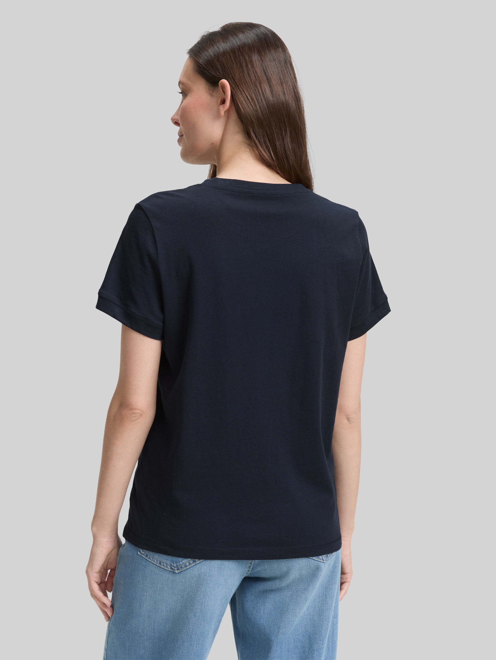 T-shirt with logo print - Lunar Eclipse - Neckline model-back view