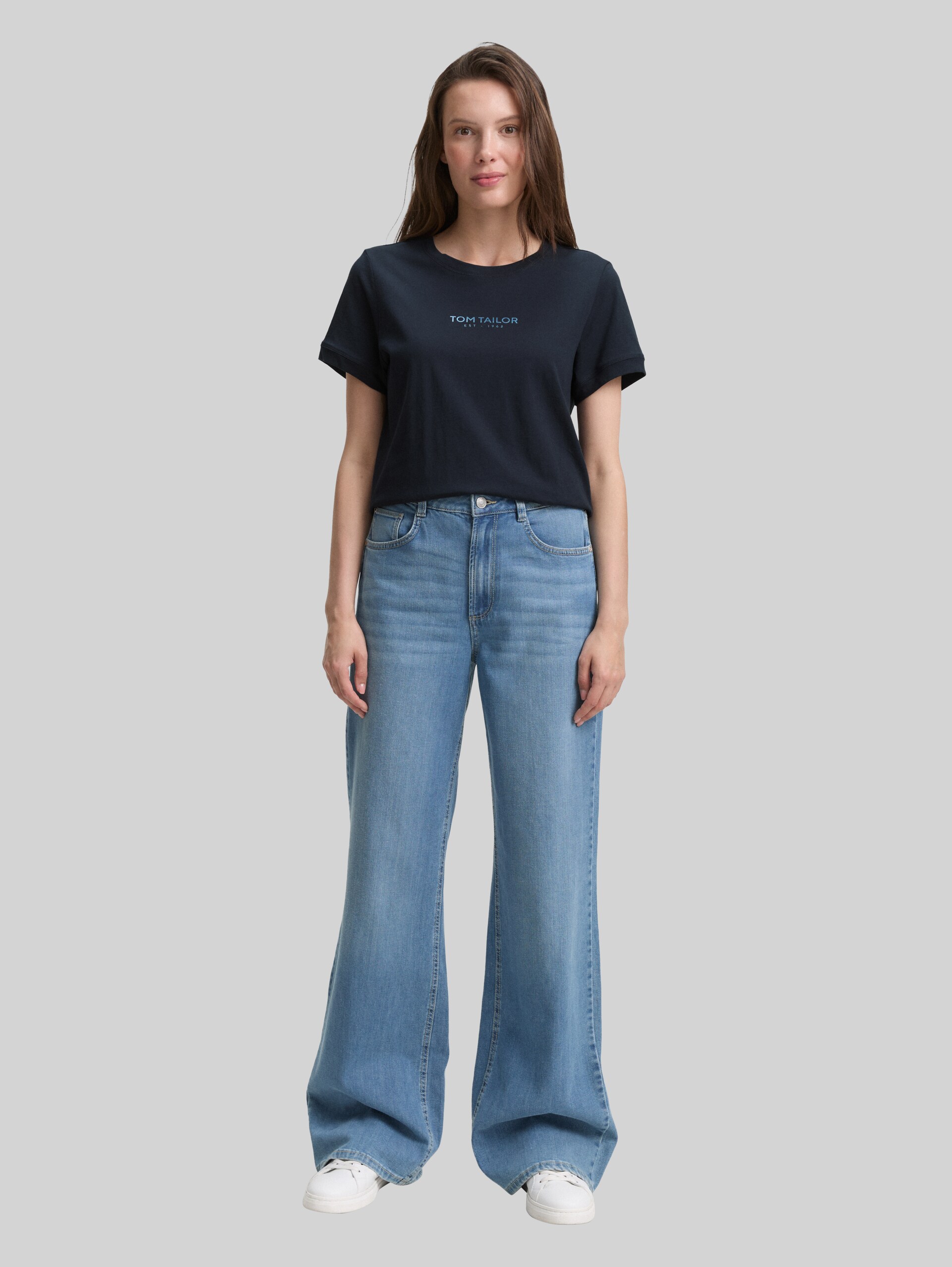 T-shirt with logo print - Lunar Eclipse - Model front view
