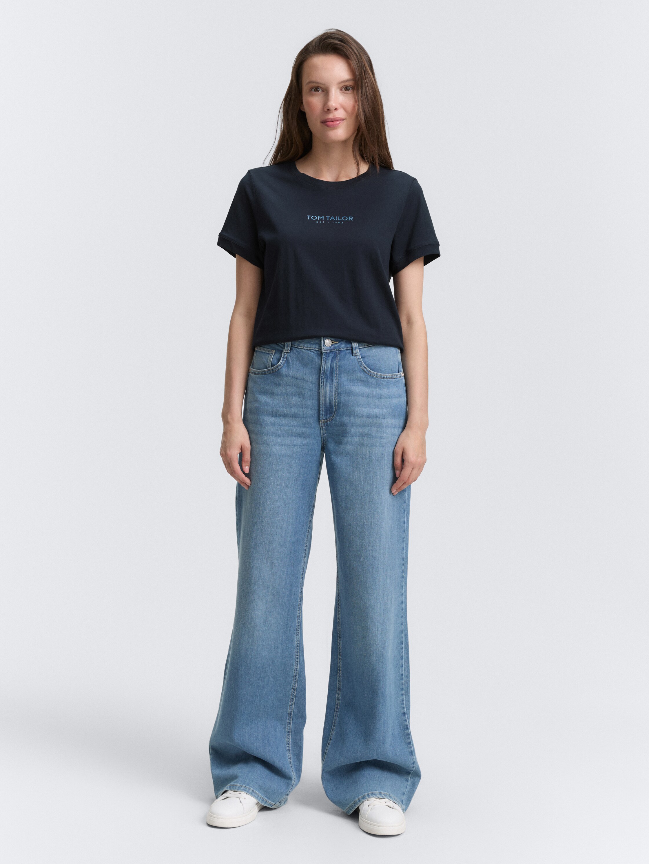 T-shirt met logo-print - Lunar Eclipse - Model vooraanzicht