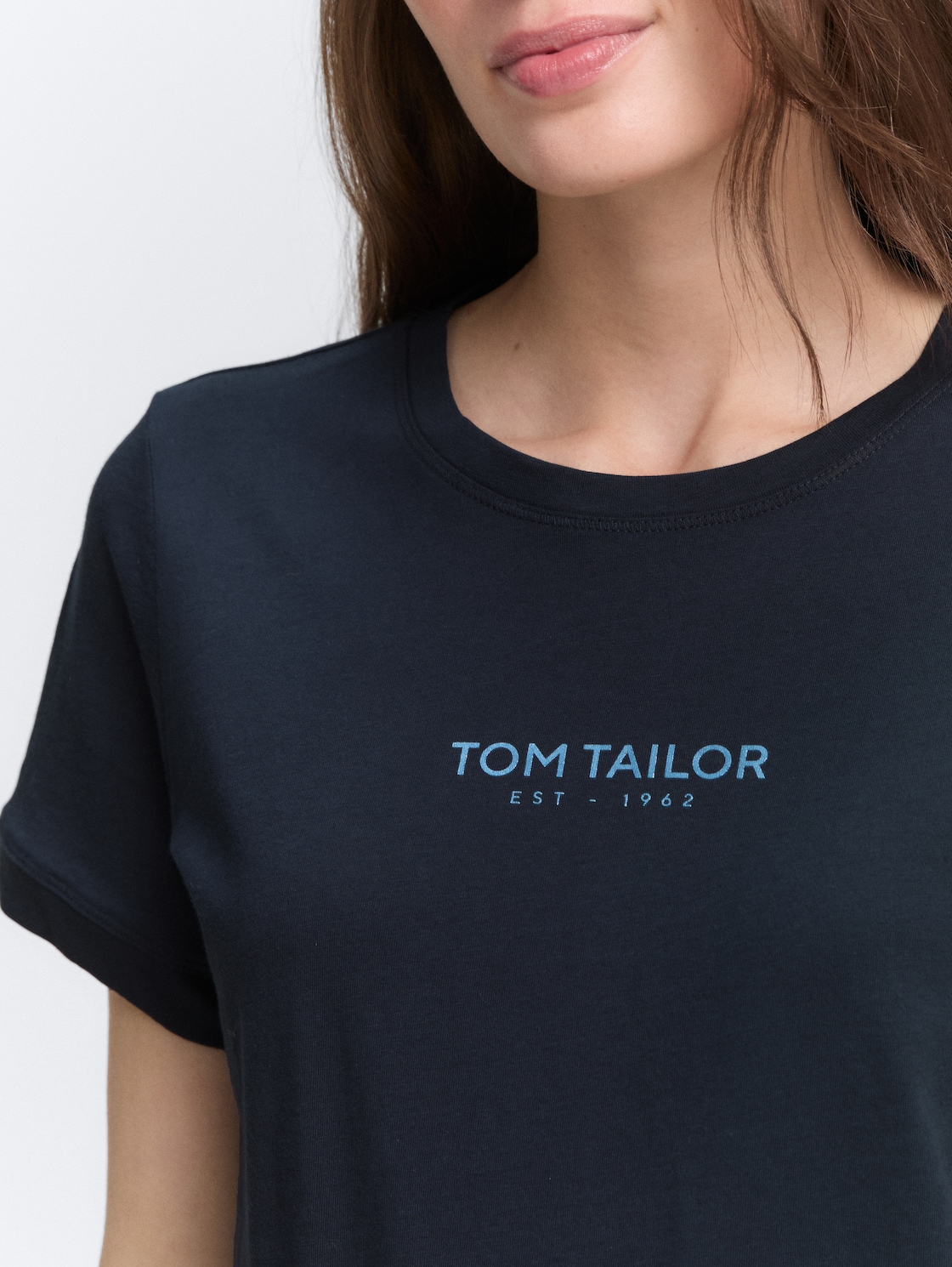 T-Shirt mit Logo-Print - Lunar Eclipse - Detail-Model-Ansicht