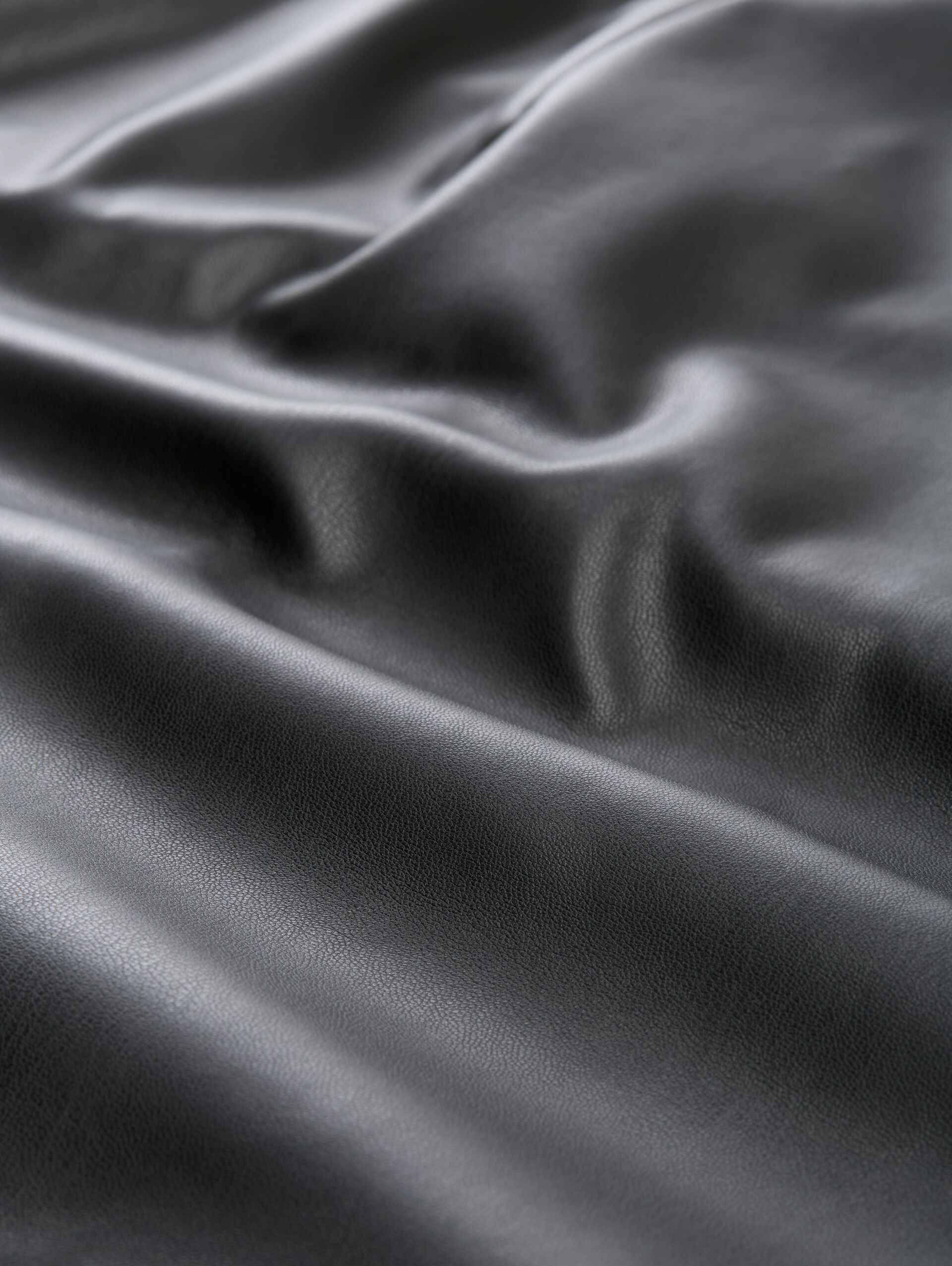 Mini-Rock in Leder-Optik - deep black - Material-Ansicht
