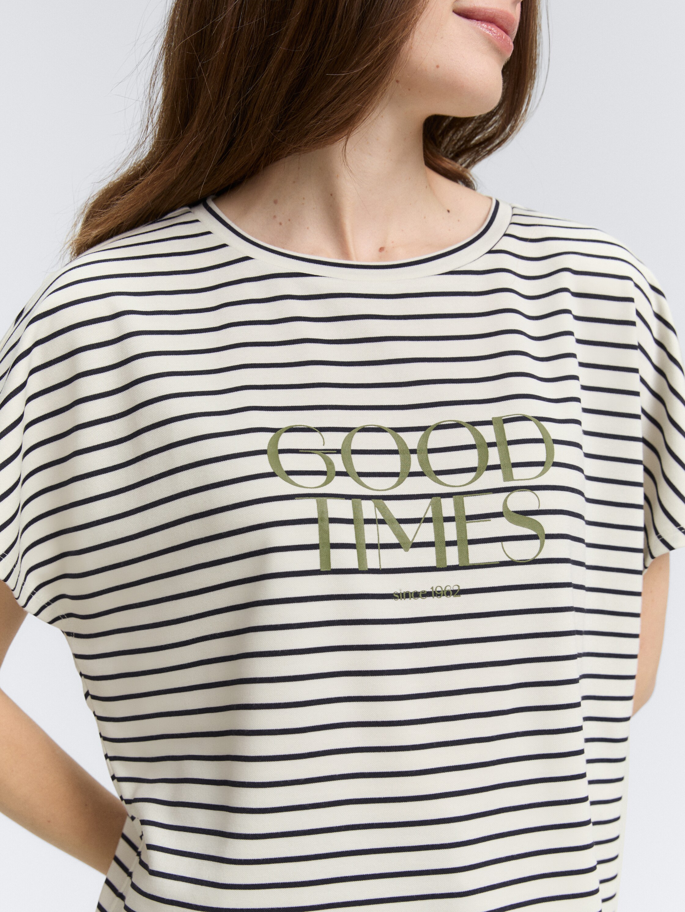 T-shirt met gestreept patroon - offwhite_navy_tee_stripe - 