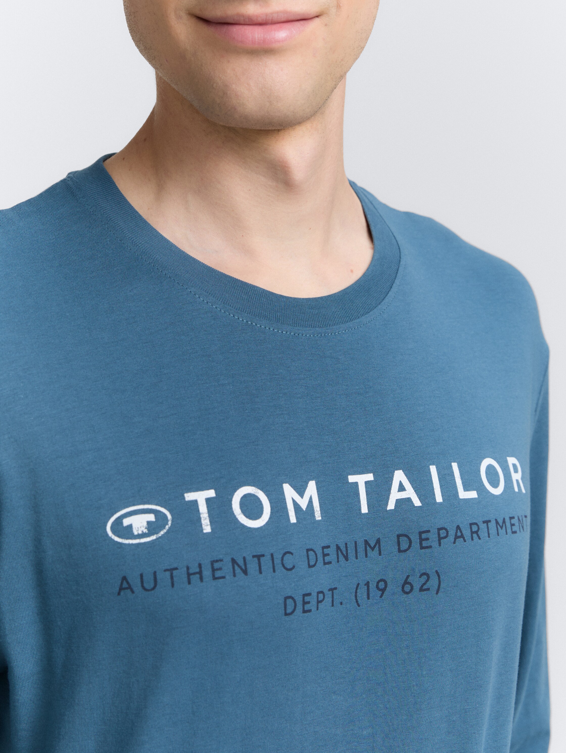 Langarmshirt mit Logo-Print - real teal blue - Detail-Model-Ansicht