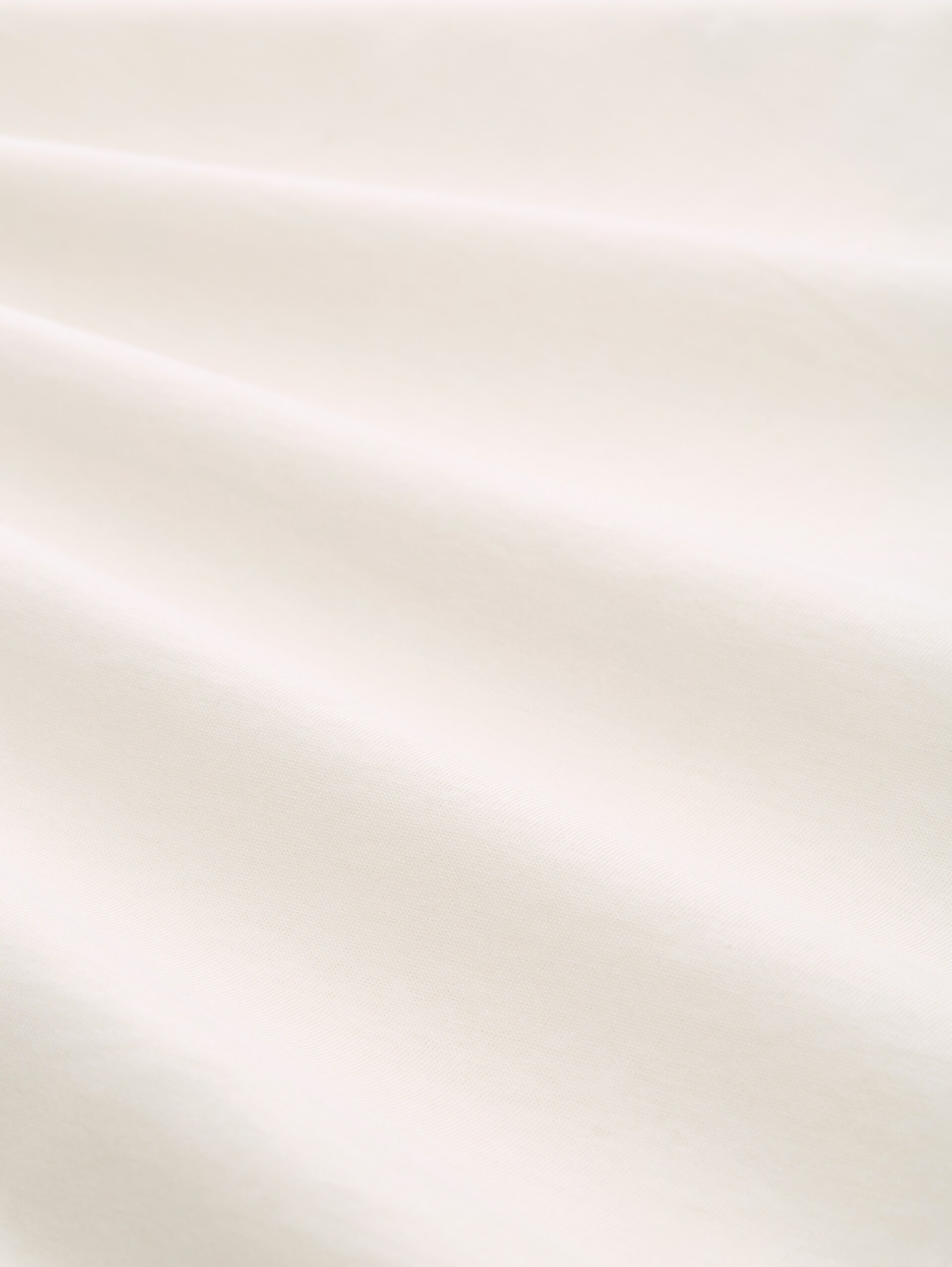 T-Shirt mit Print - Gardenia White - Material-Ansicht