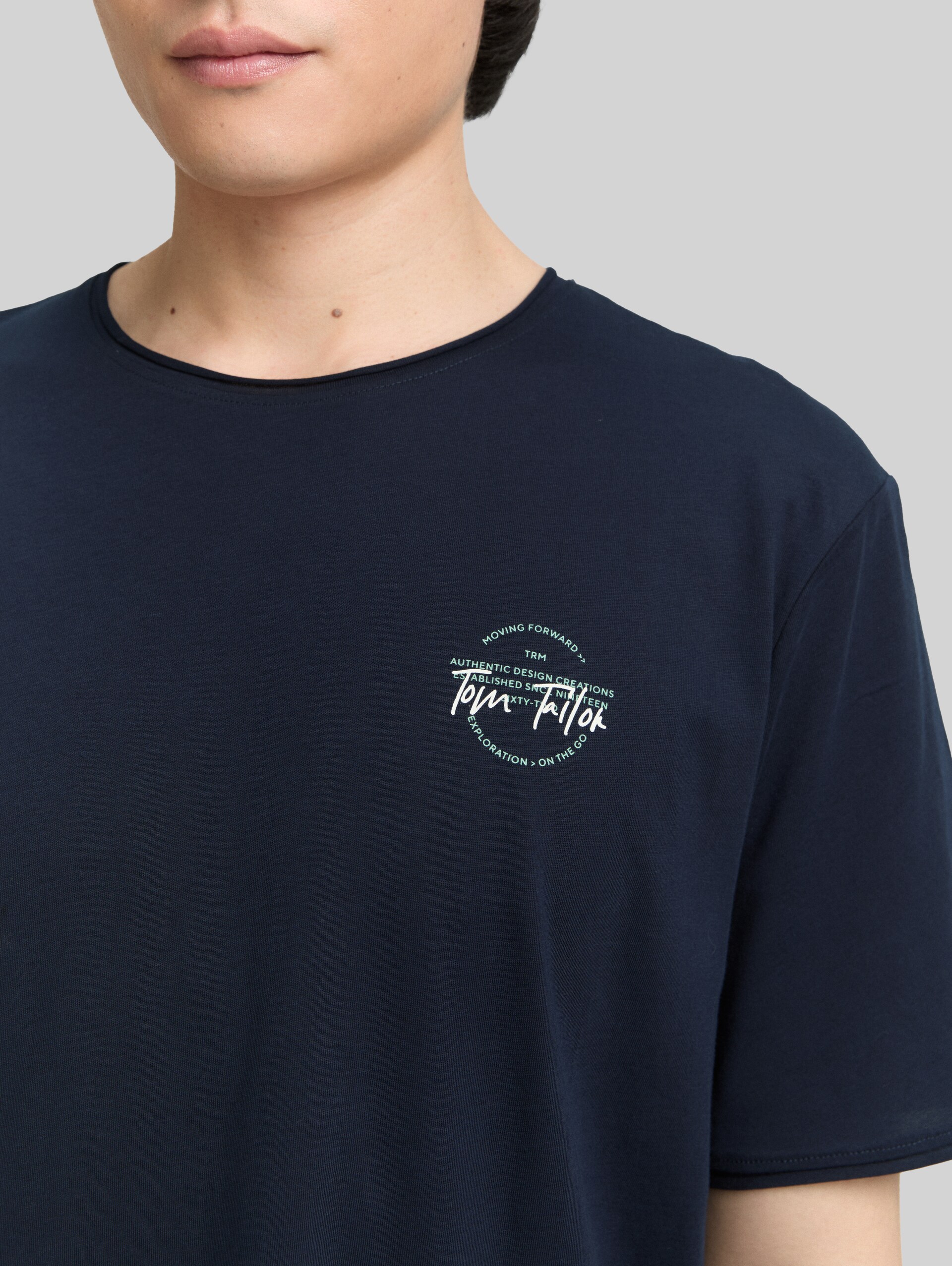 T-shirt with print - sky captain blue - Detail model view