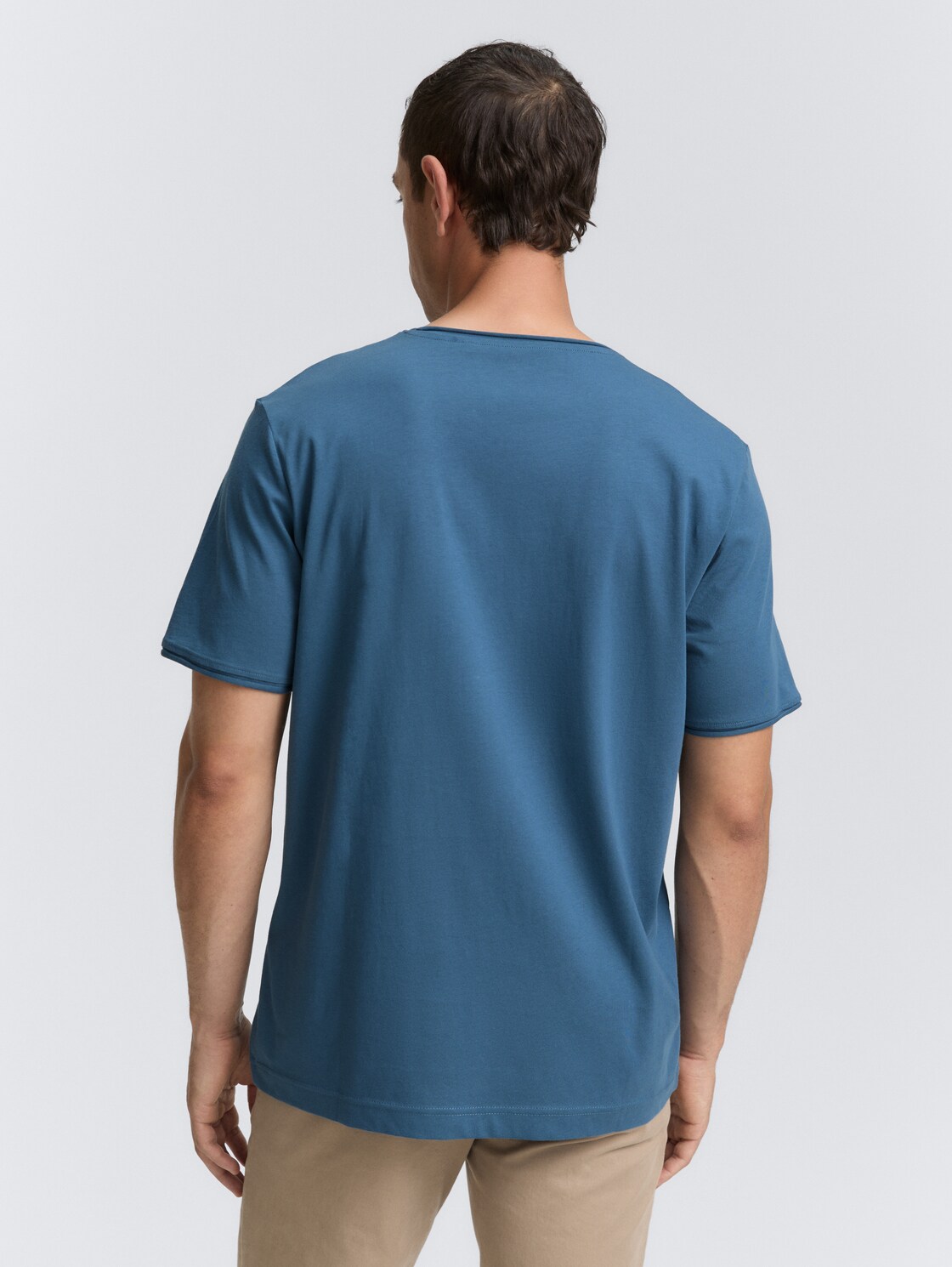 T-shirt with print - real teal blue - Neckline model-back view