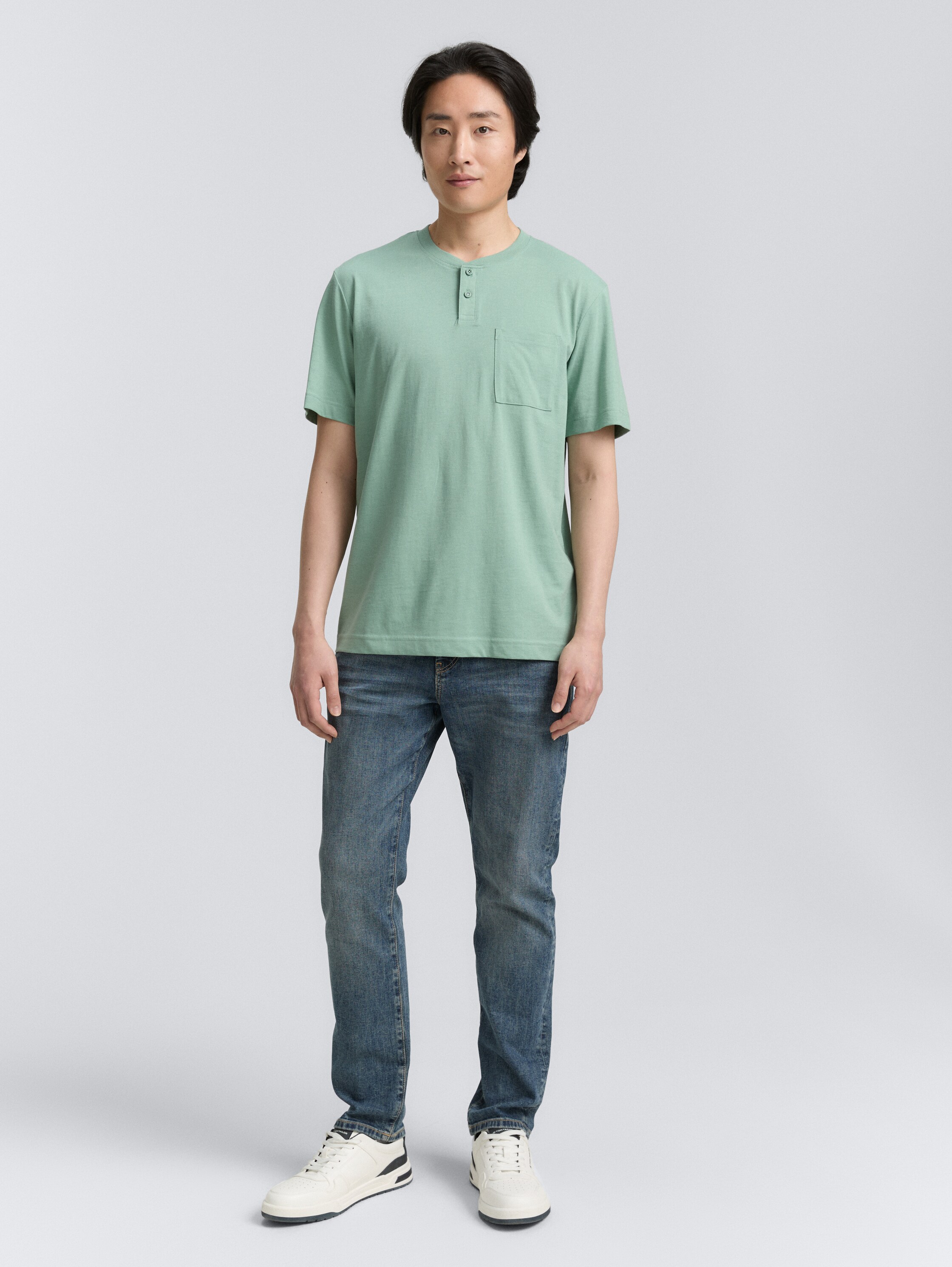 Henley T-Shirt mit Brusttasche - dust_green_melange - 