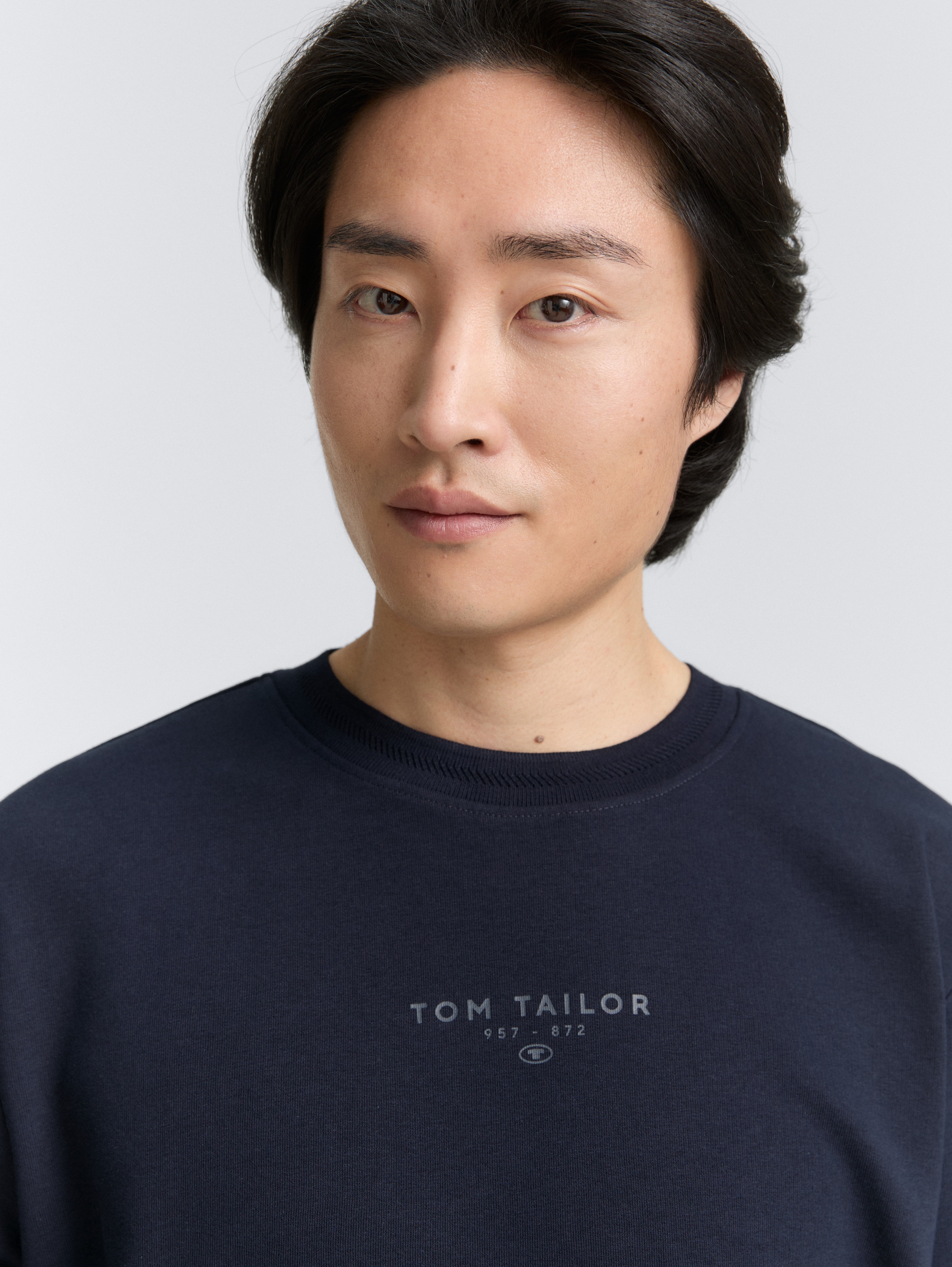 Crewneck Sweatshirt mit Logo-Print - sky captain blue - Detail-Model-Ansicht