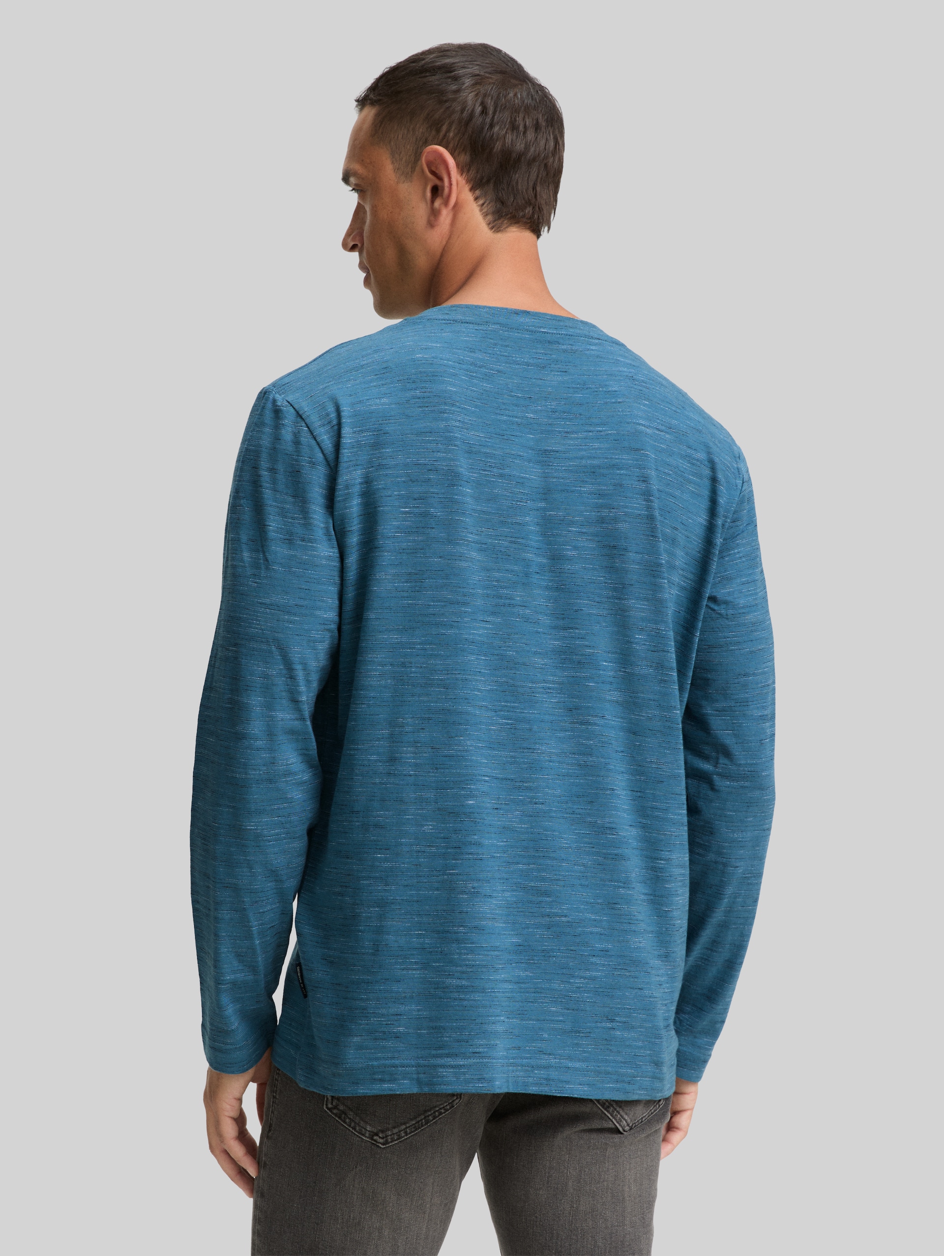 Serafino Langarmshirt - real teal blue multi inject - Auschnitt Model-Rückansicht
