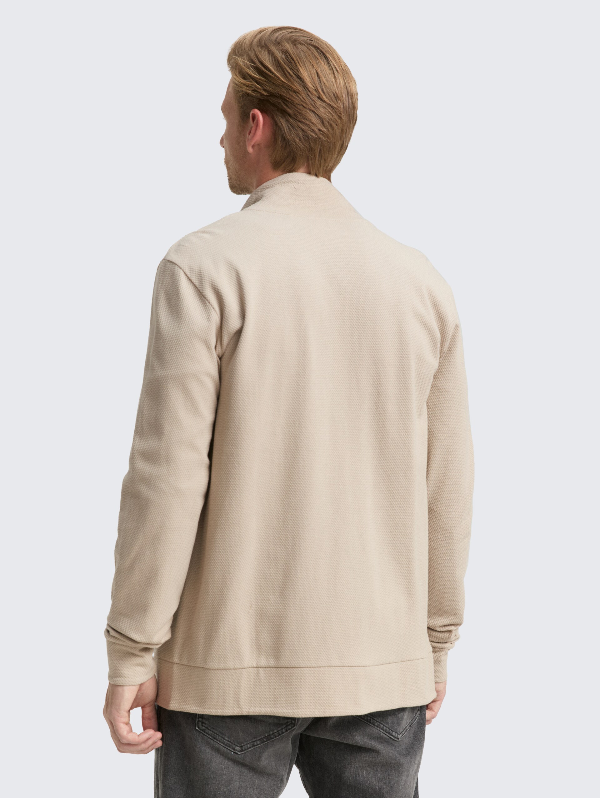 Ultralight Sweatjacke mit Stehkragen - light cashmere - Auschnitt Model-Rückansicht