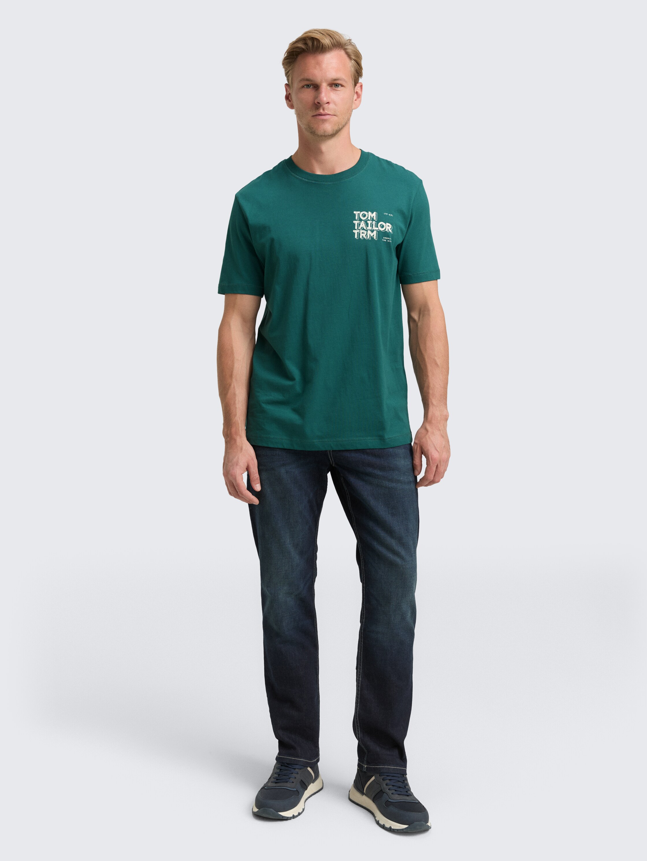 T-Shirt mit Print - Jasper Green - Model-Vorderansicht