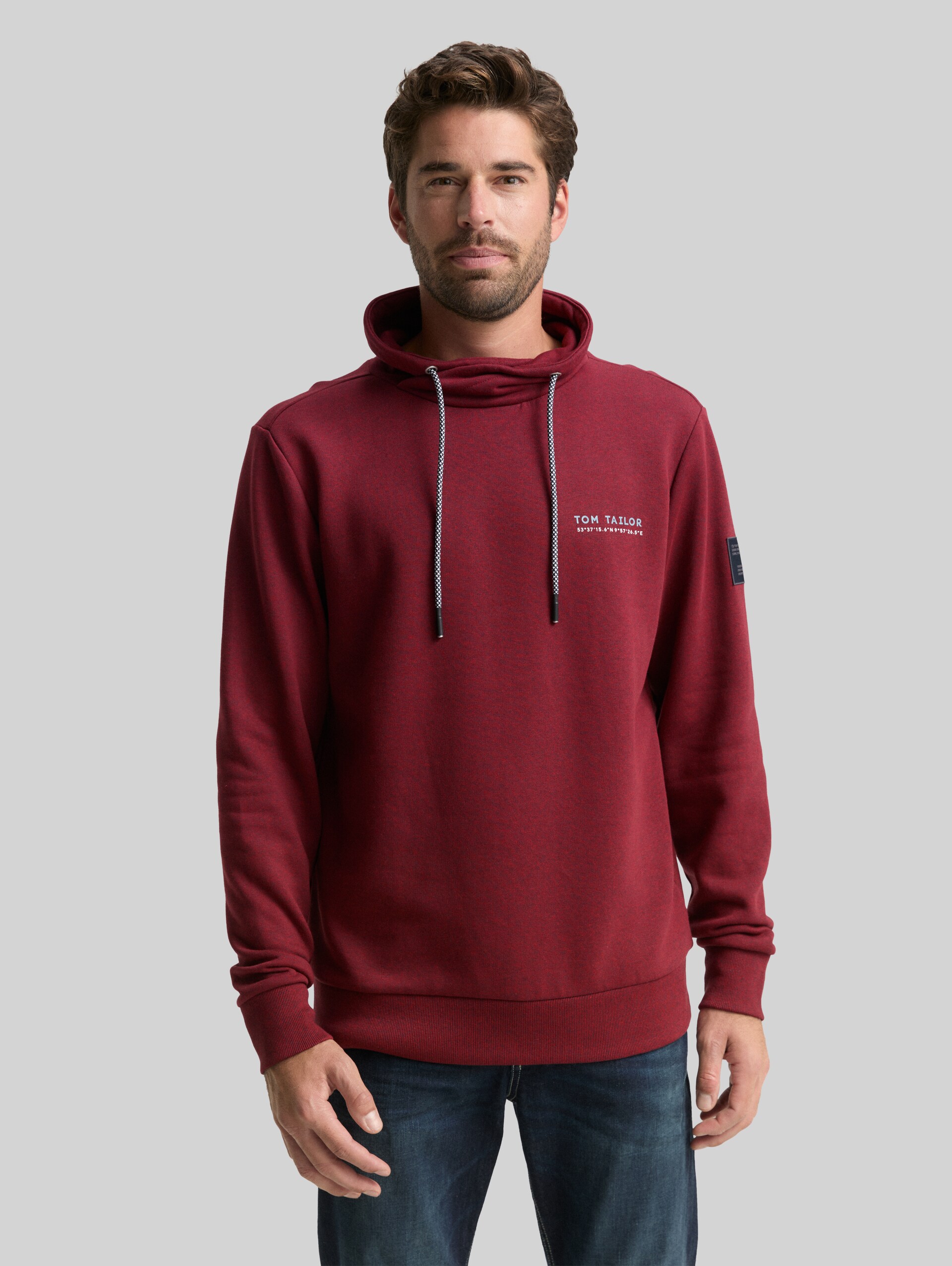 Snood sweatshirt with logo details - red navy grindle structure - Neckline model front view