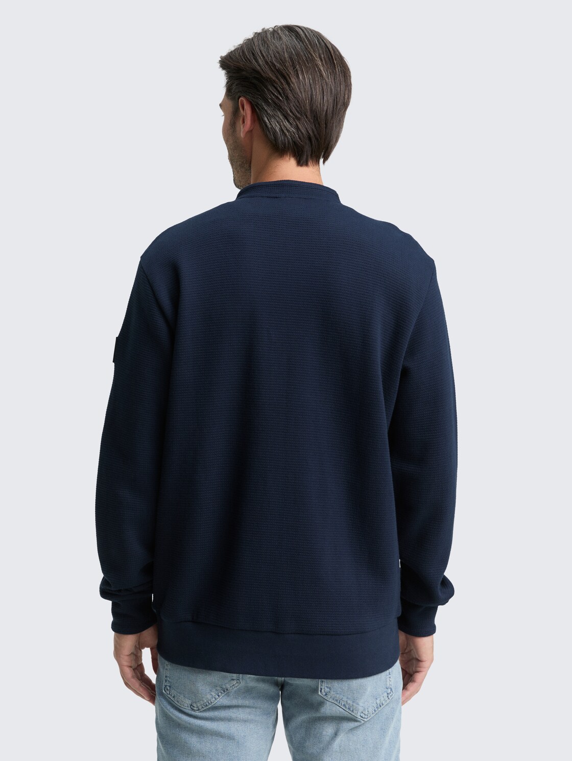 Bomberjacke aus Baumwolle - sky captain blue - Auschnitt Model-Rückansicht