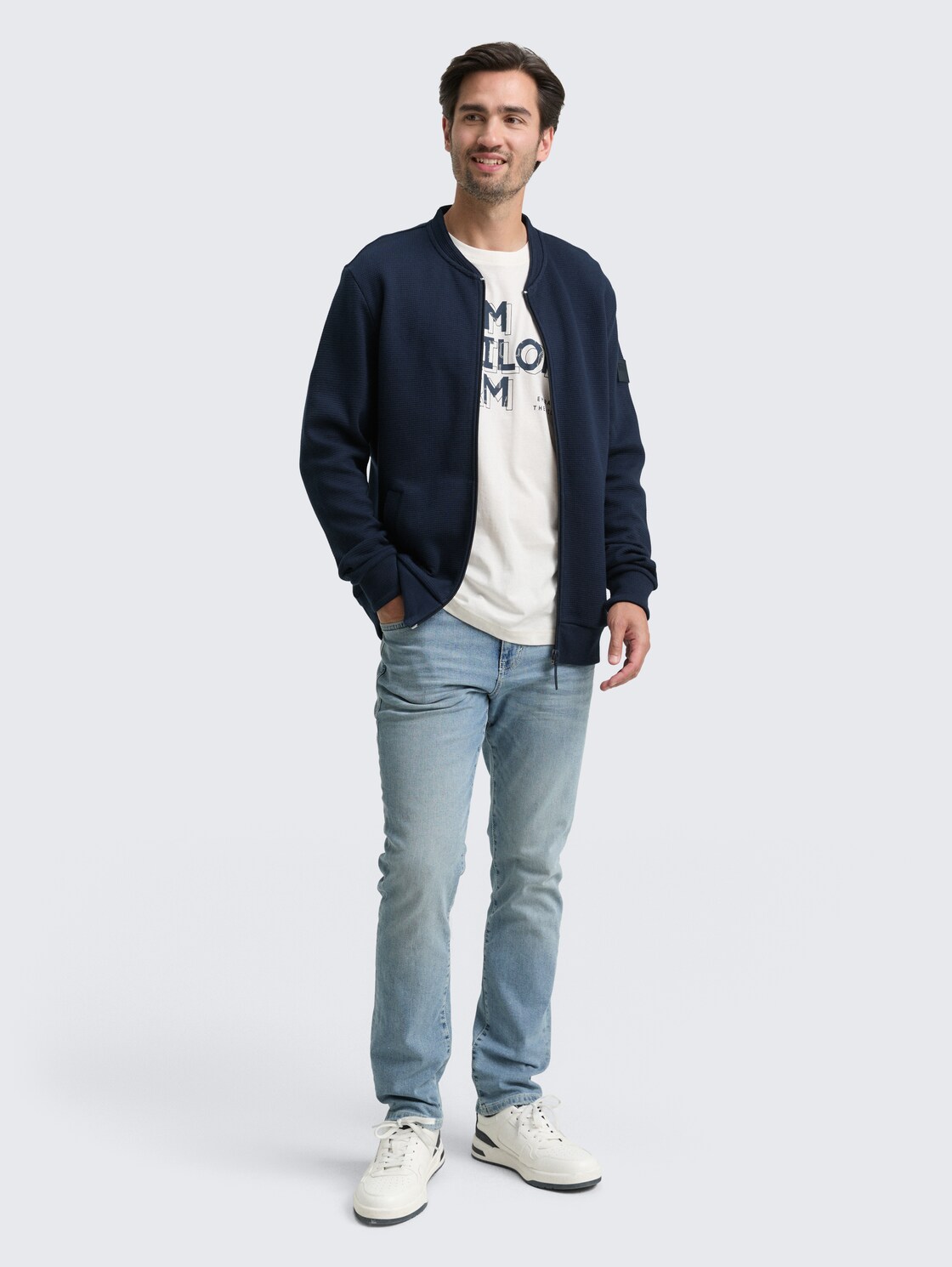 Bomberjacke aus Baumwolle - sky captain blue - Model-Vorderansicht