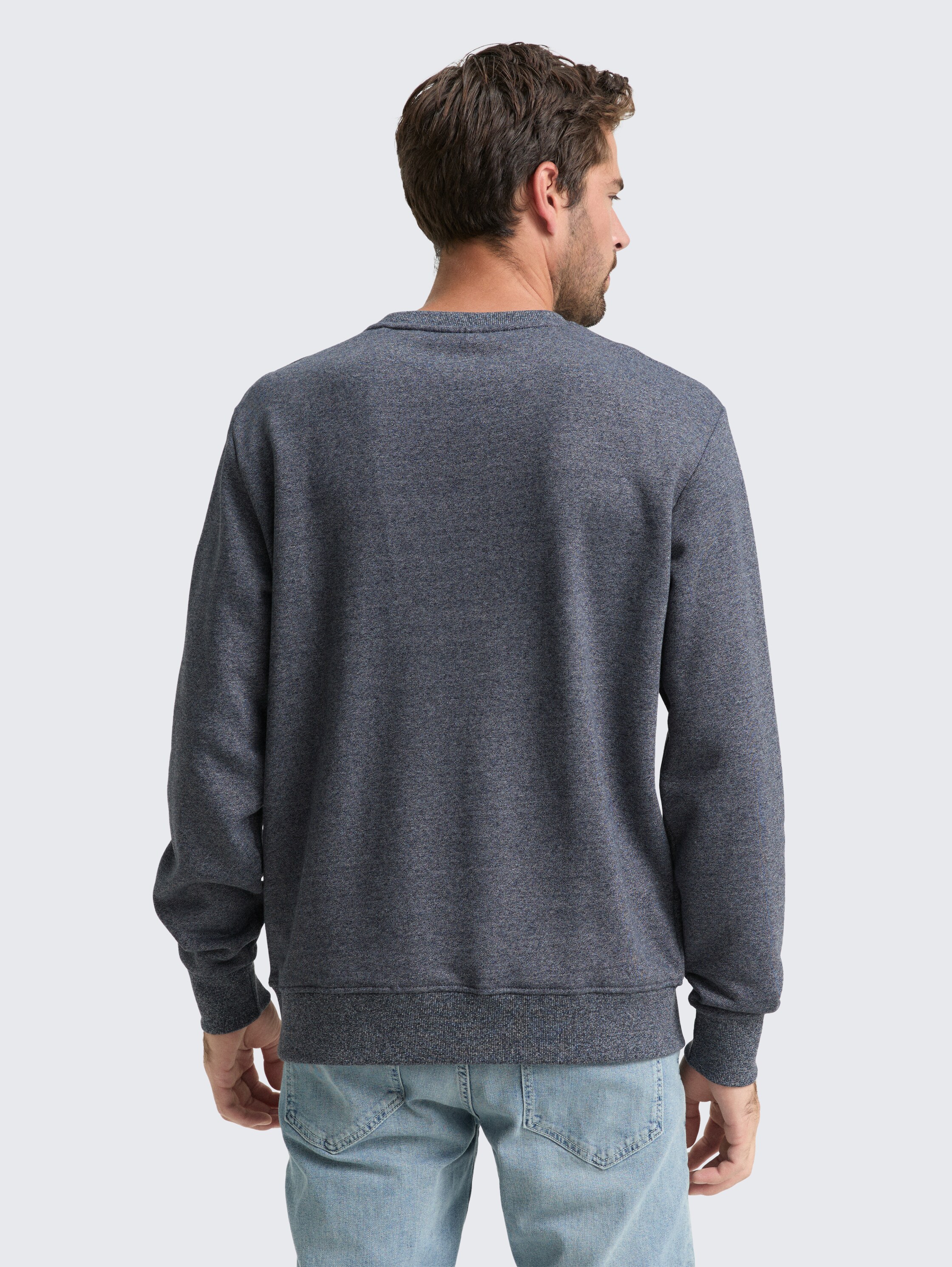Sweatshirt in Melange-Optik - navy grindle structure - Auschnitt Model-Rückansicht