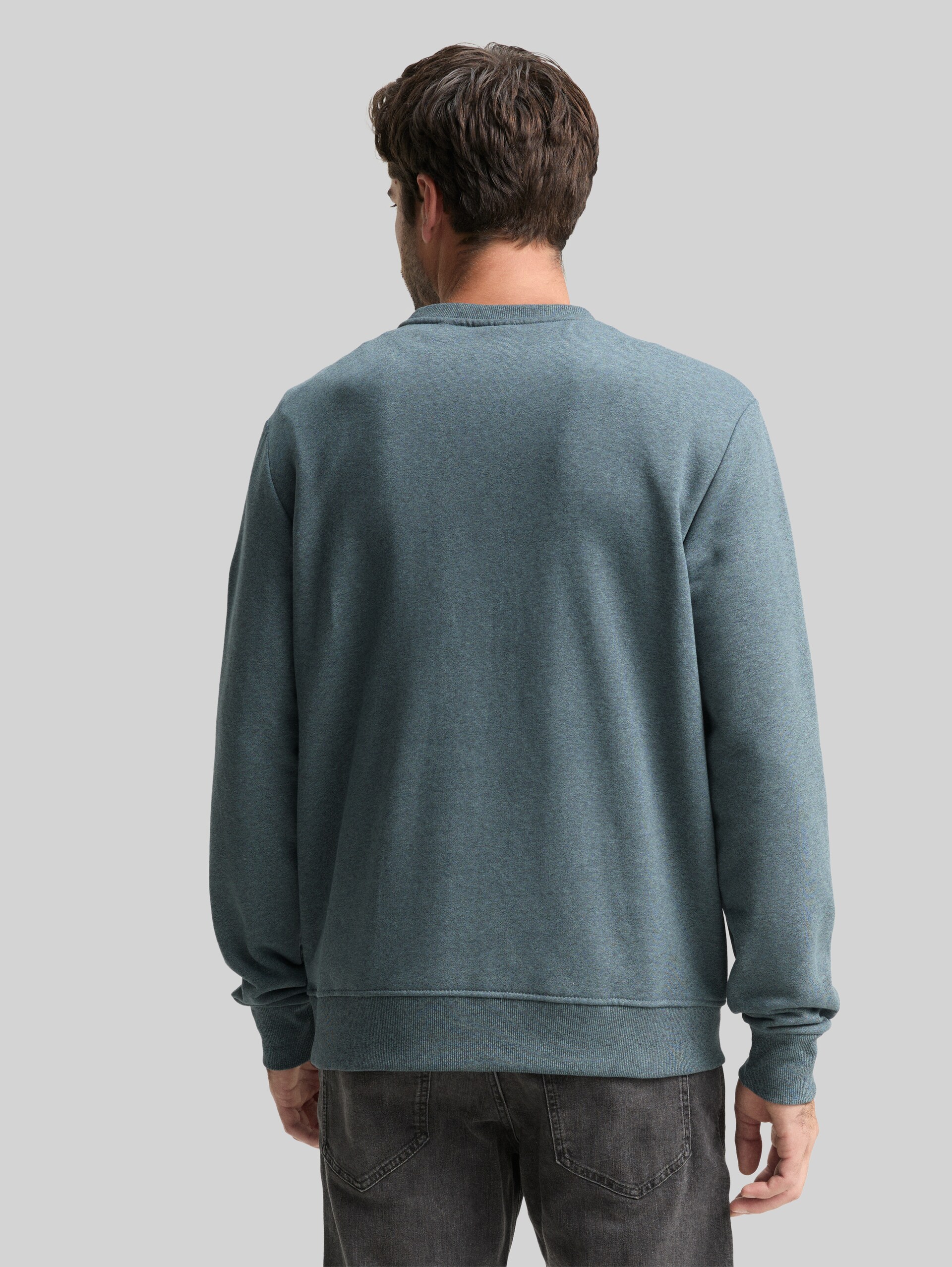 Sweatshirt in Melange-Optik - grey mint navy structure - Auschnitt Model-Rückansicht