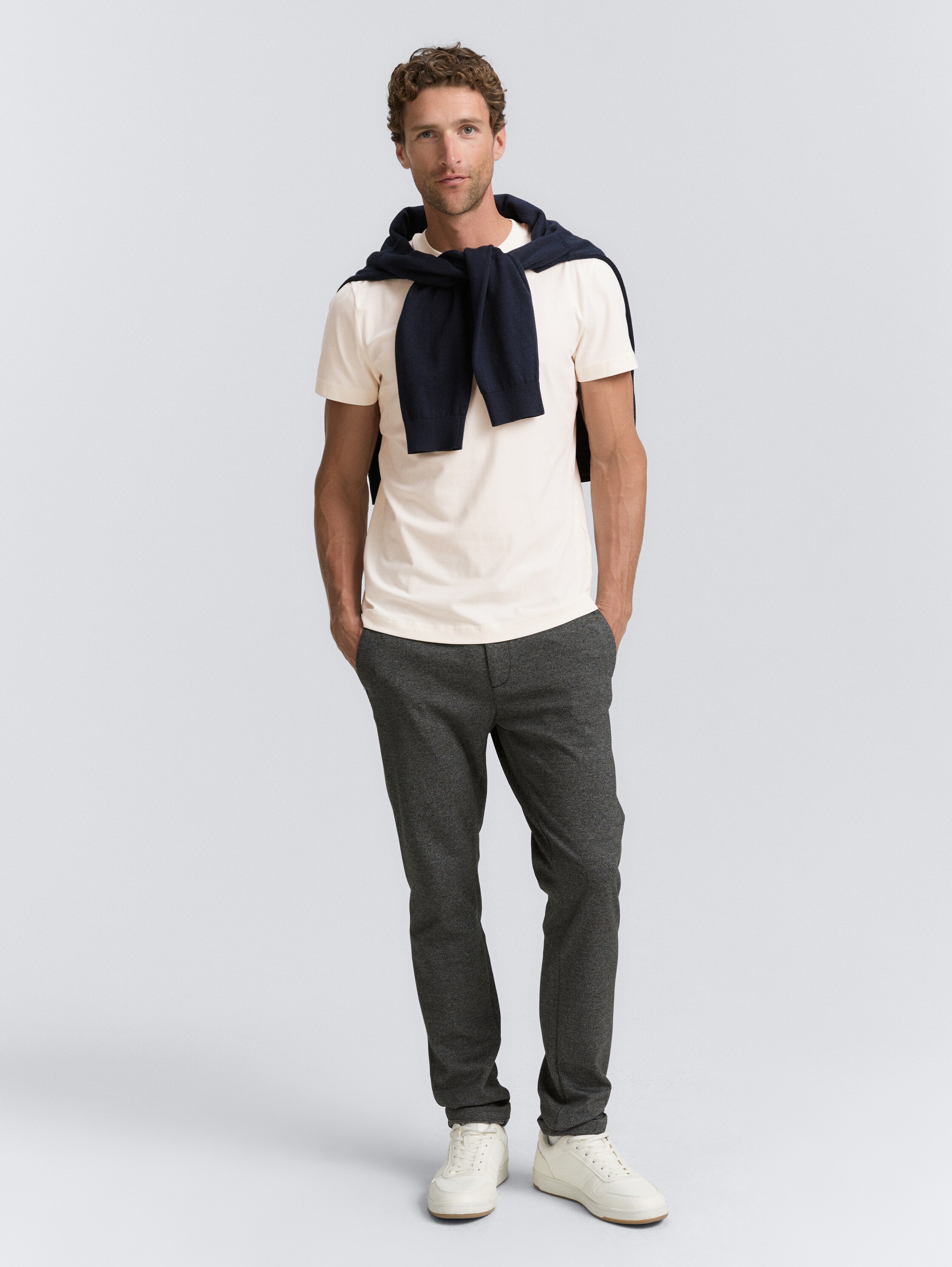 Slim Fit T-Shirt mit Stretch - gardenia_white - 