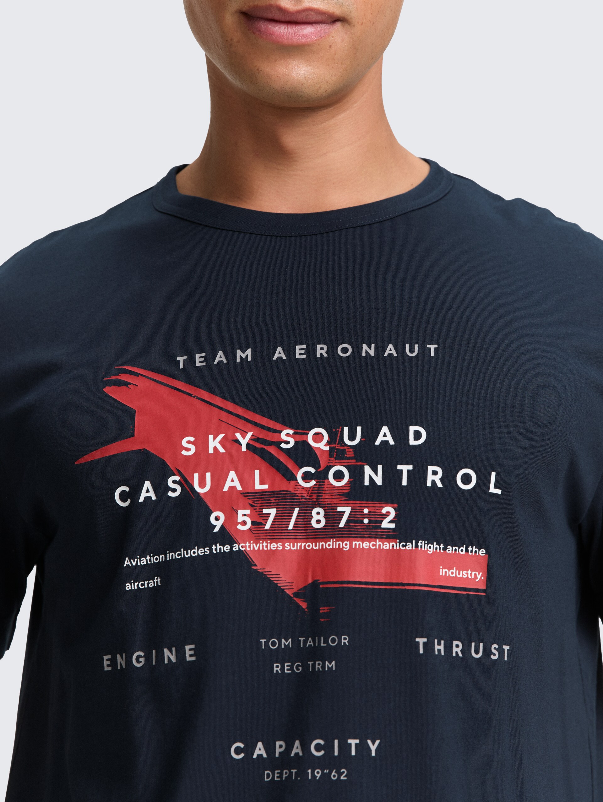 T-Shirt mit Print - sky captain blue - Detail-Model-Ansicht