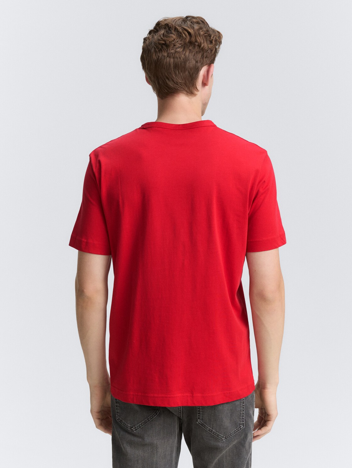 T-Shirt mit Print - Samba Red - Auschnitt Model-Rückansicht