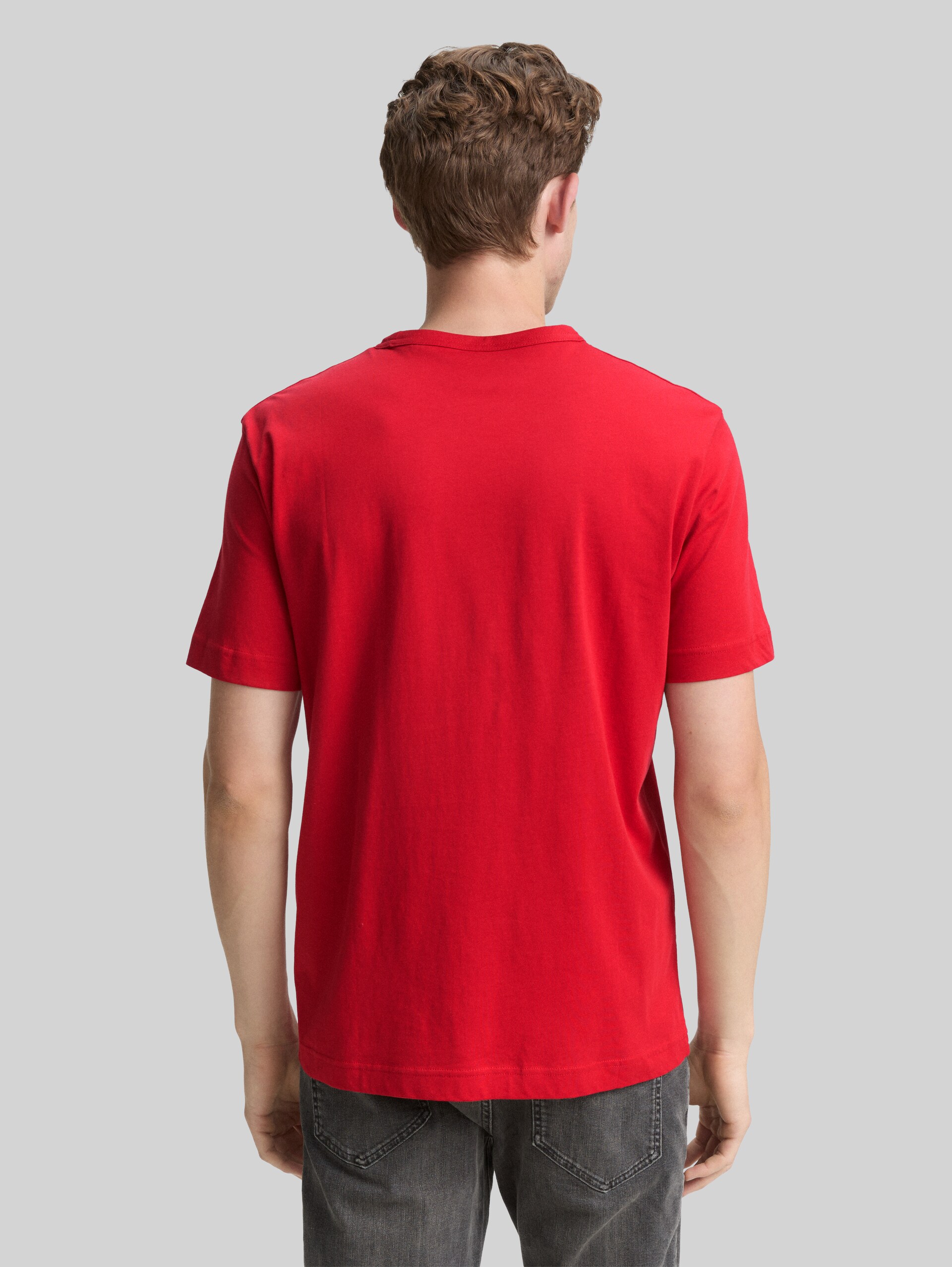 T-shirt with print - Samba Red - Neckline model-back view