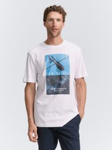 T-shirt à imprimé photo - White - Découpe Vue de face du modèle