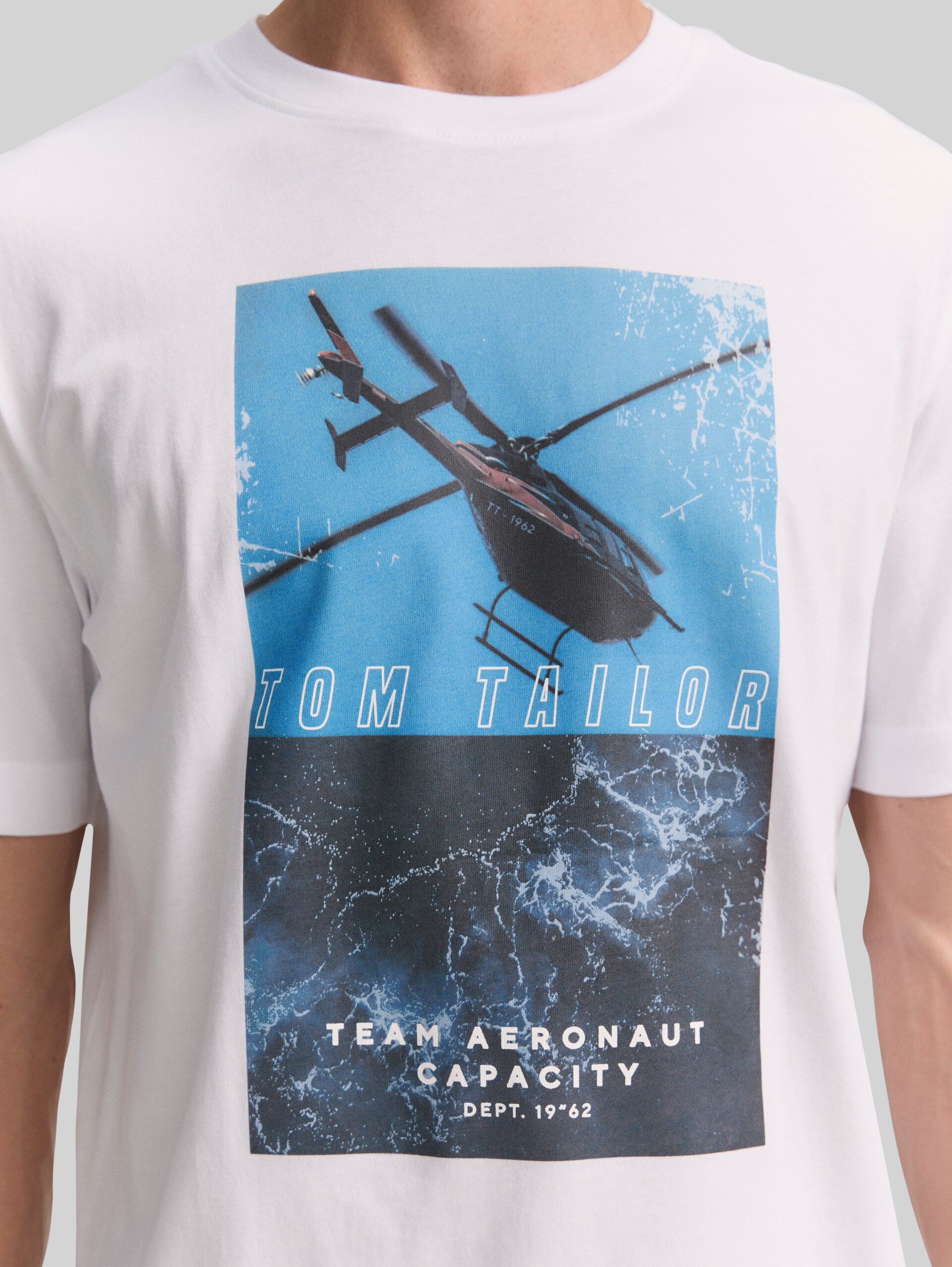 T-Shirt mit Fotoprint - White - Detail-Model-Ansicht